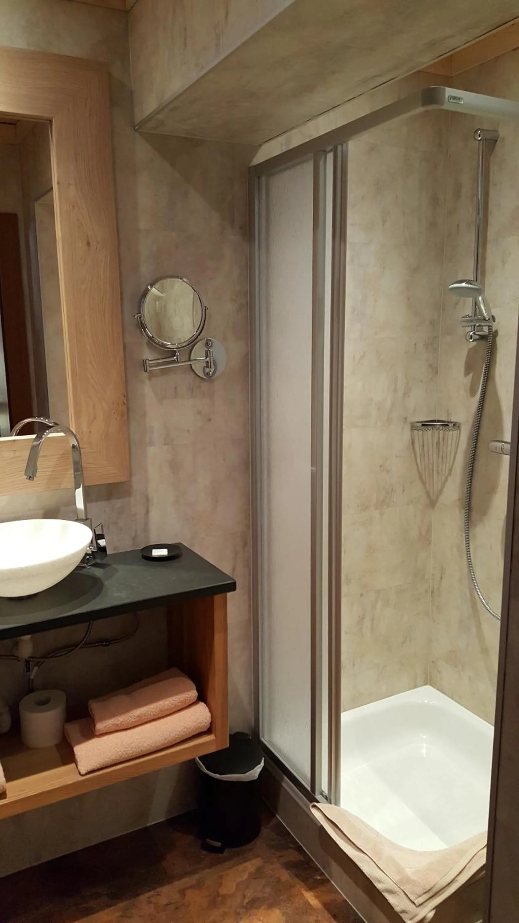 Bathroom in Hotel Gasthof Felsenkeller