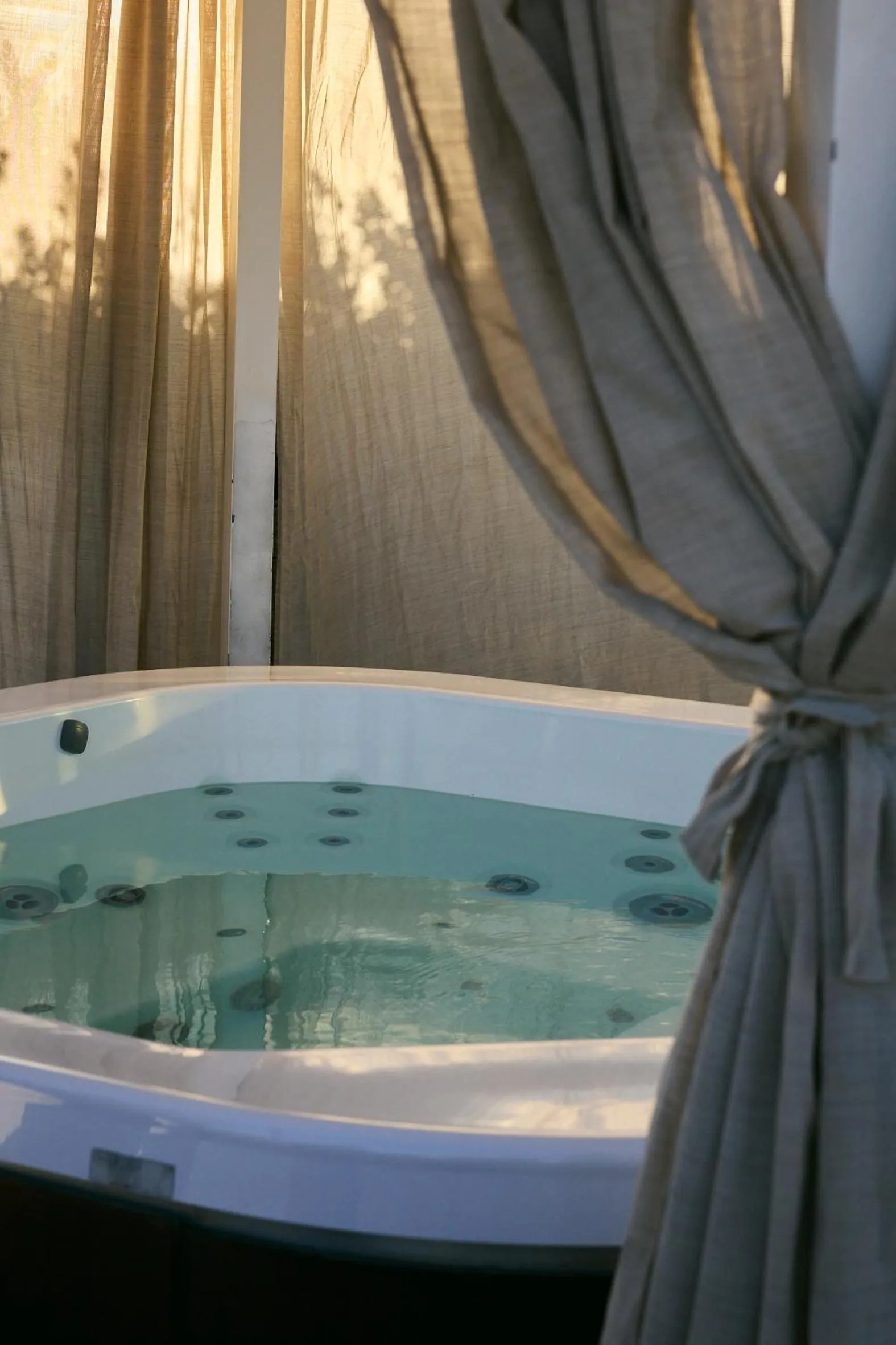 Hot Tub in Relais Valle Dell'Idro