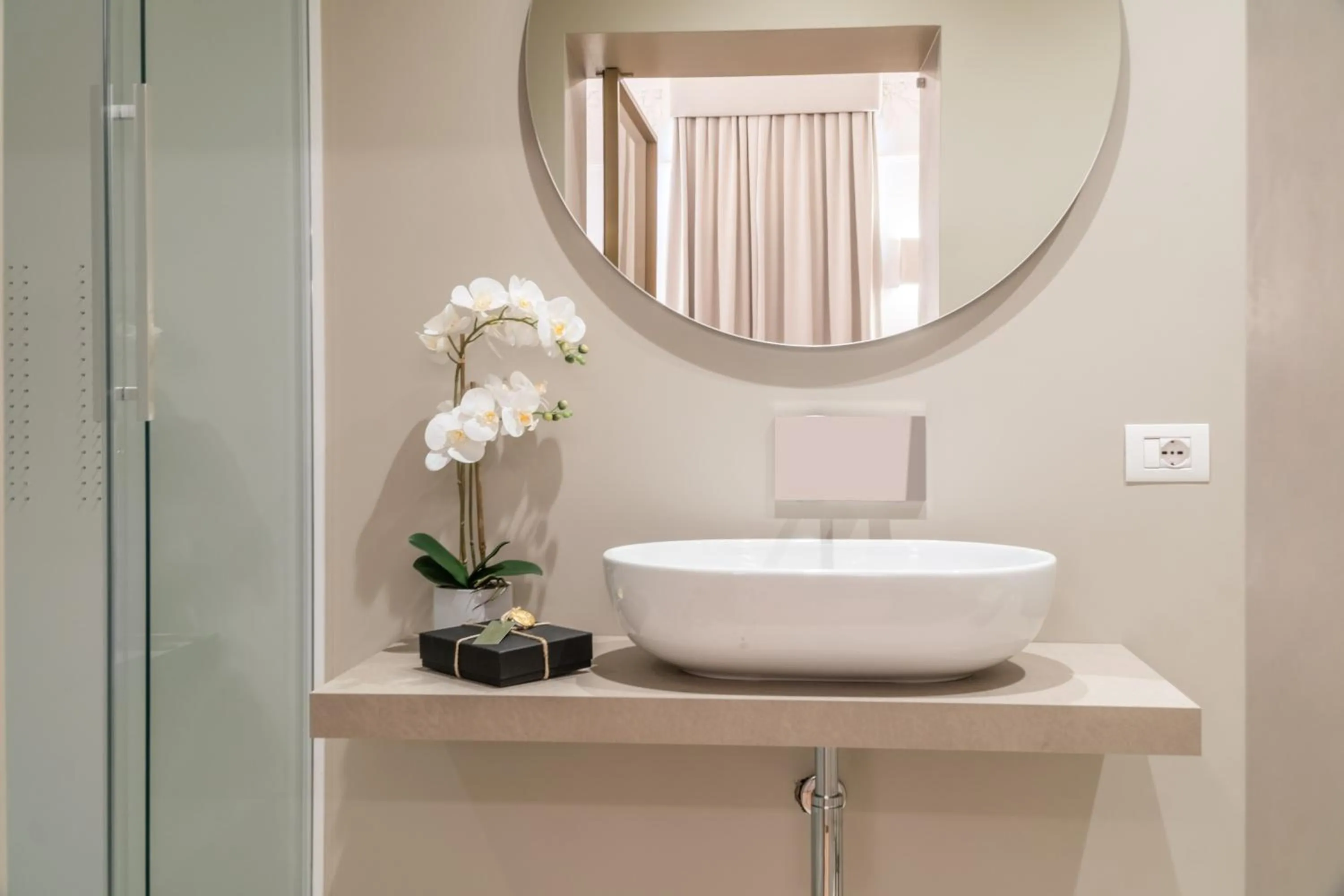 Bathroom in Ninfea Luxury Suites