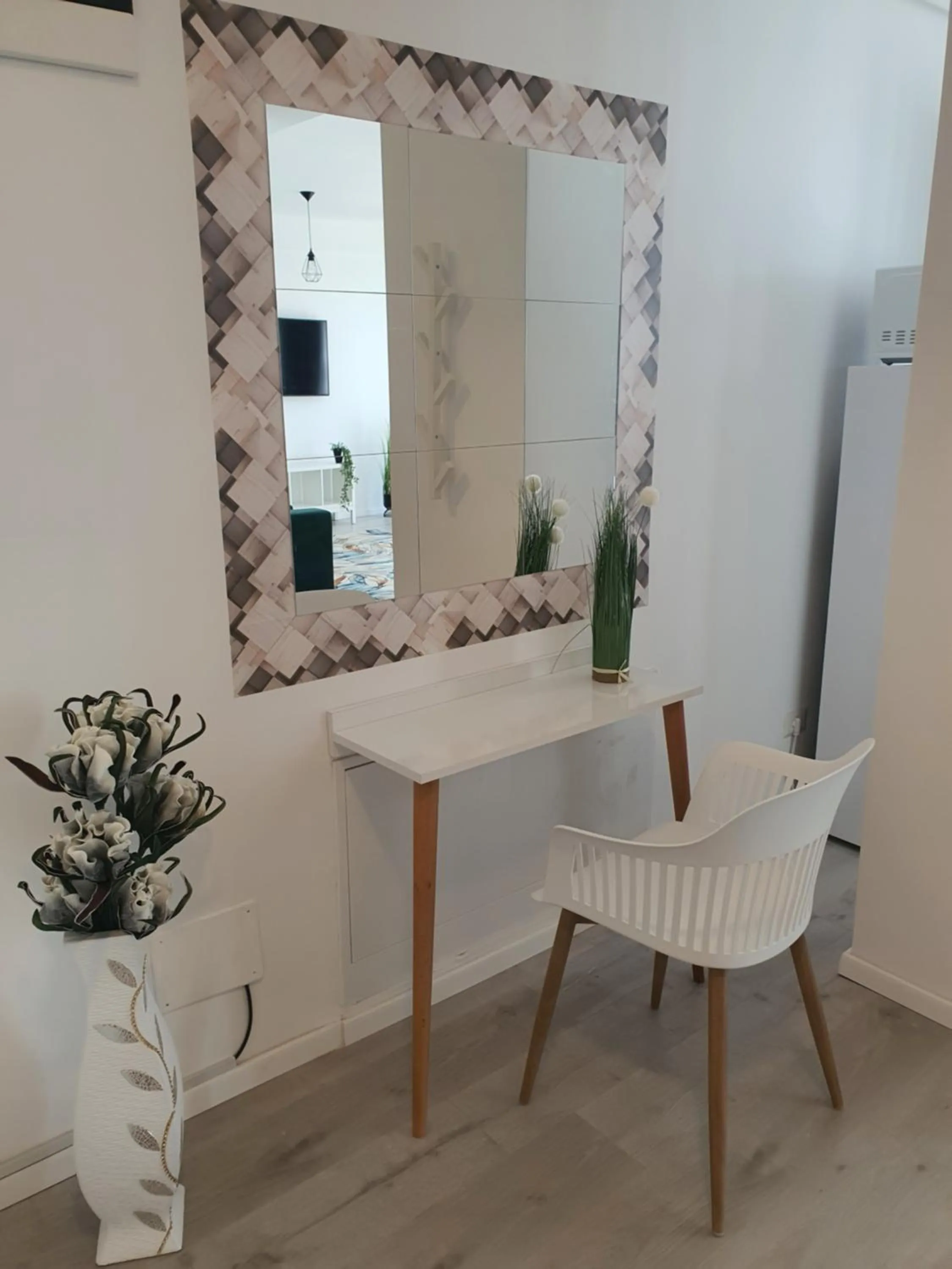 Dining area in Grey Residence Apartments