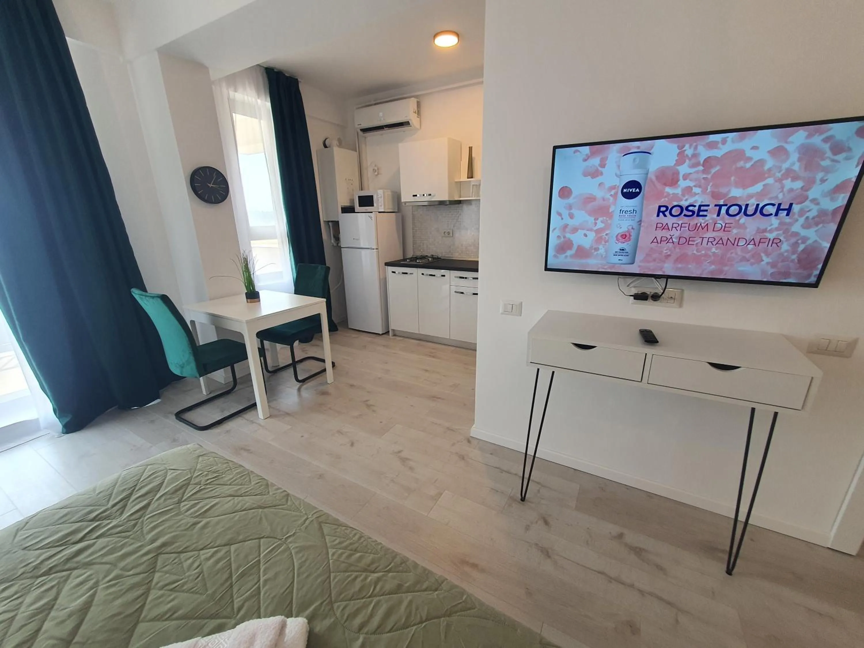 TV and multimedia in Grey Residence Apartments