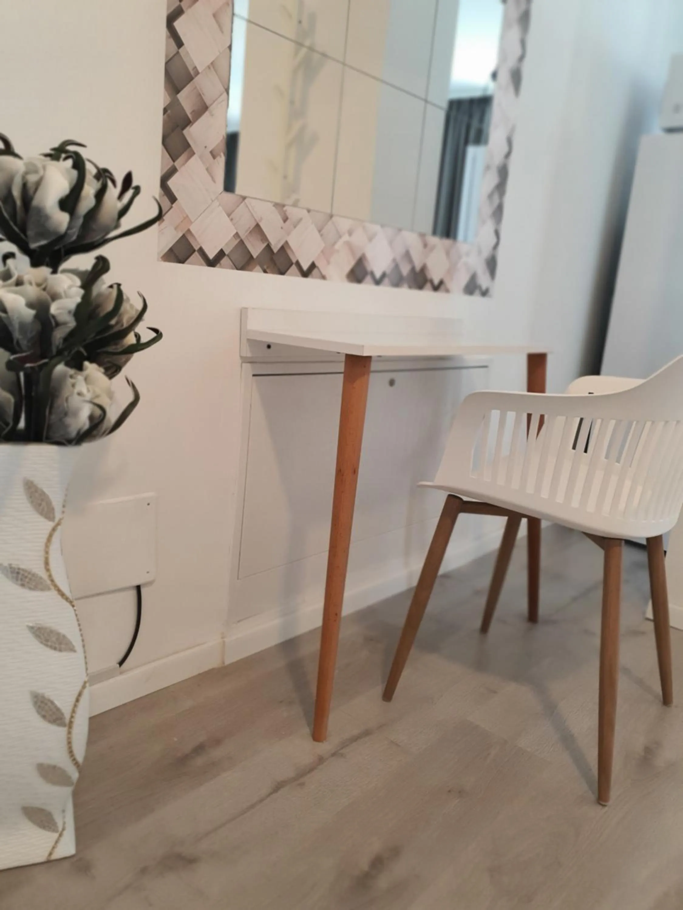 Dining area in Grey Residence Apartments