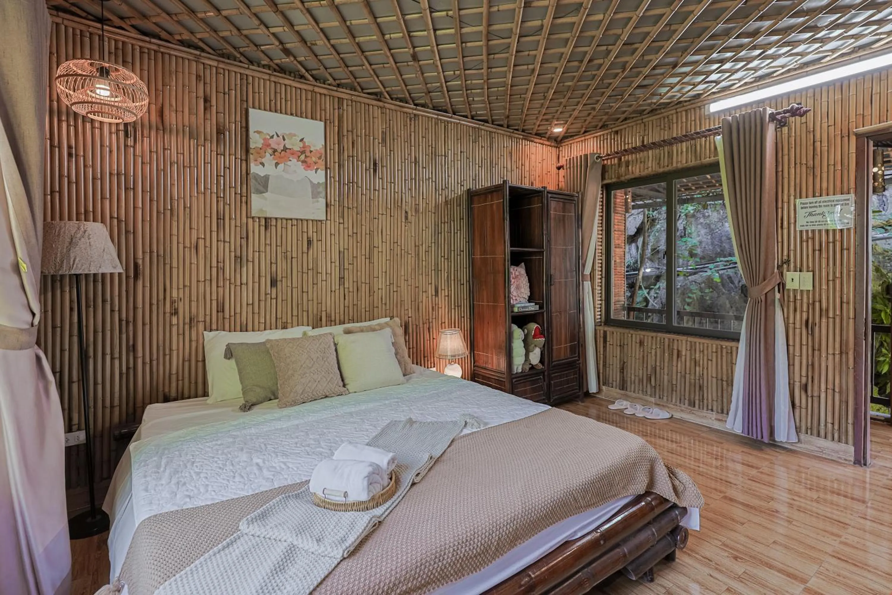 Bed in Bamboo Hill Villa