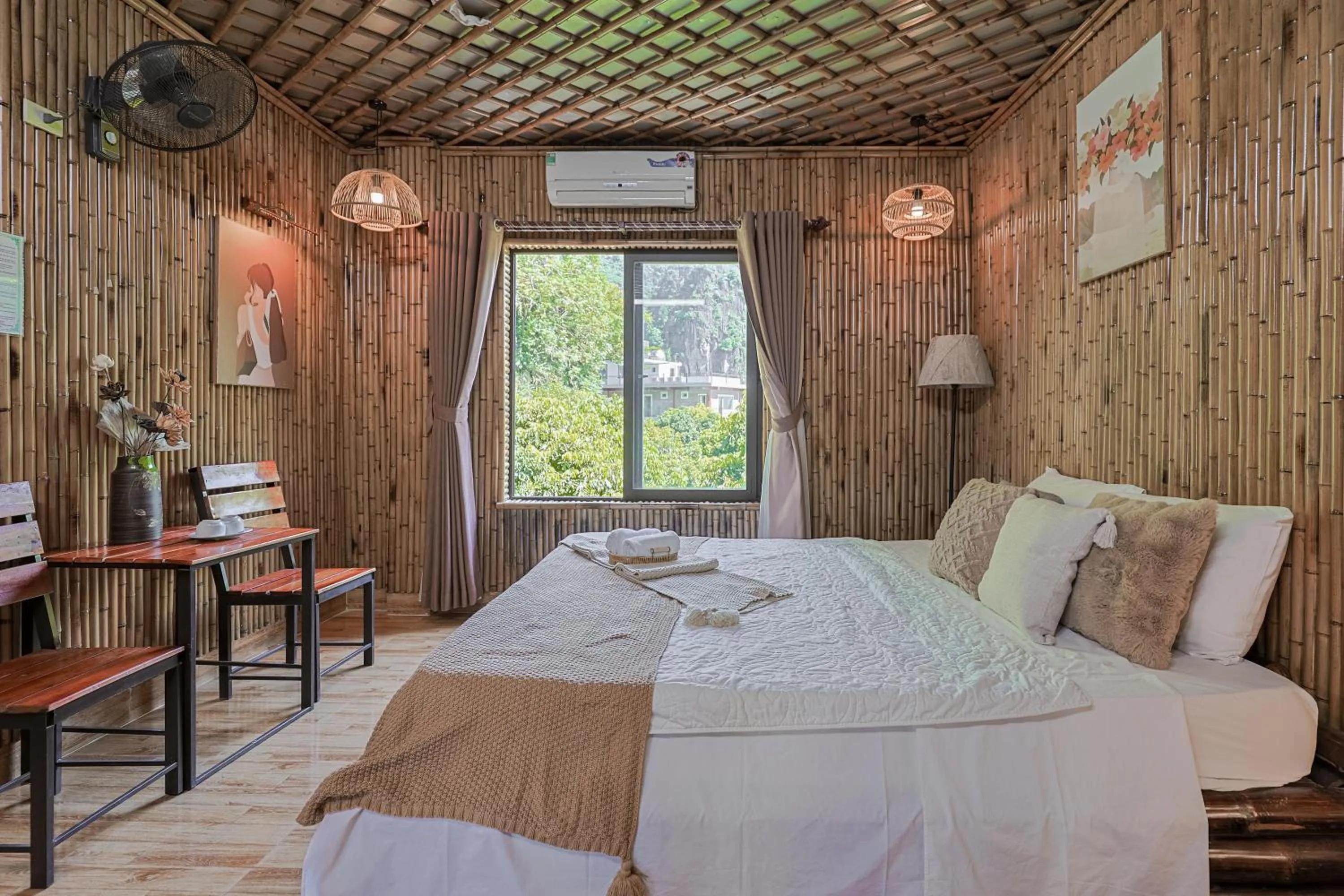 Bed in Bamboo Hill Villa