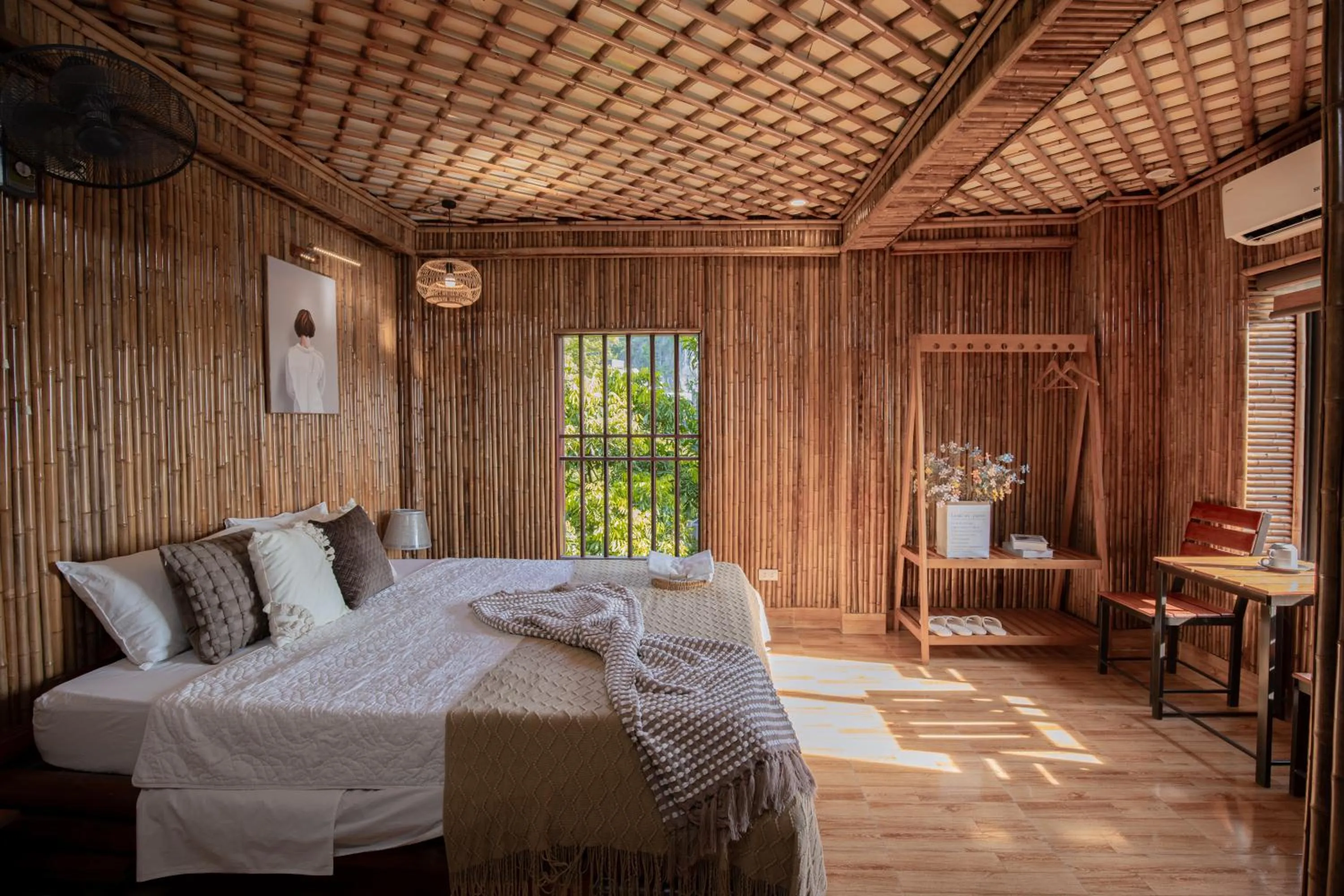 Bed in Bamboo Hill Villa