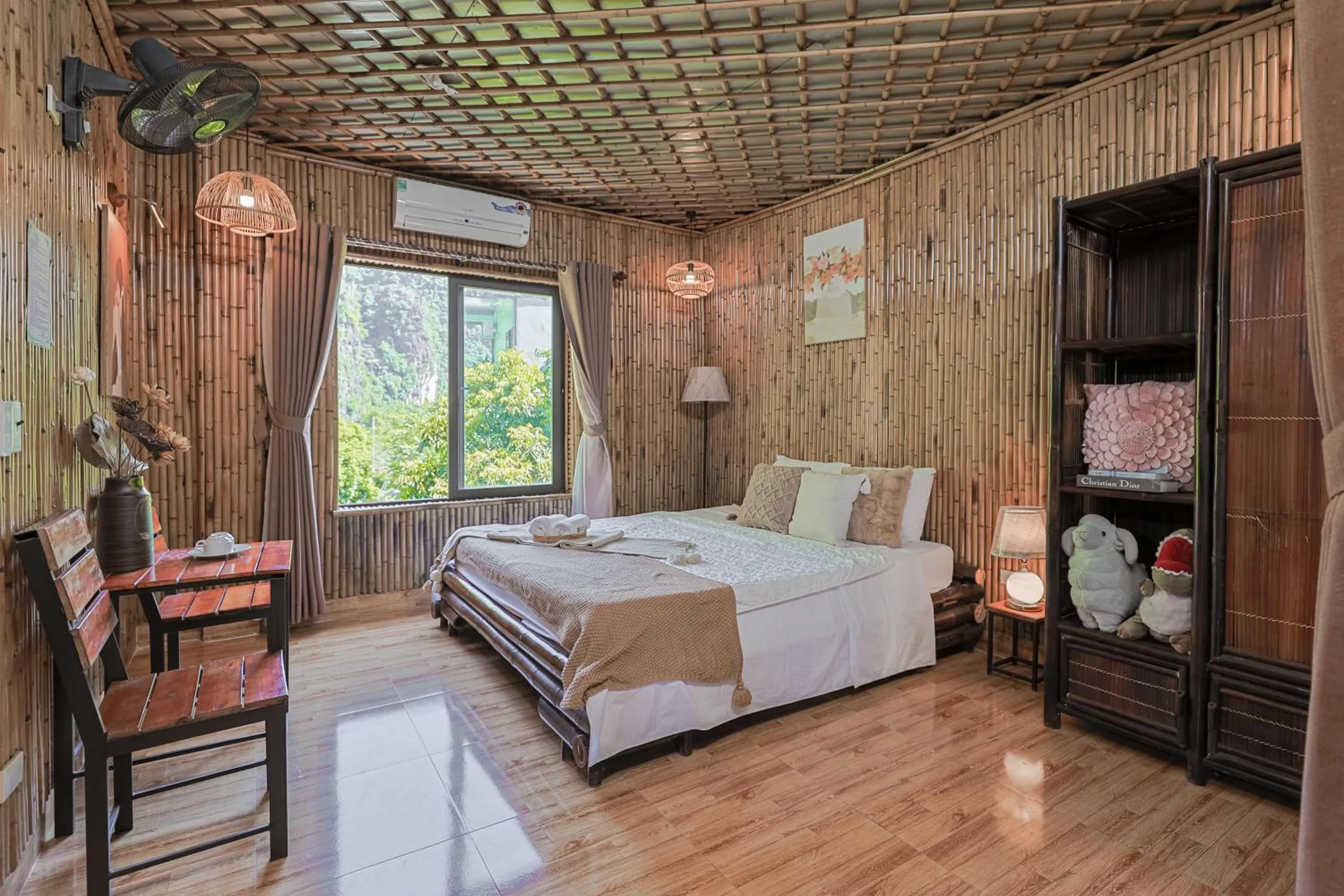 Bed in Bamboo Hill Villa