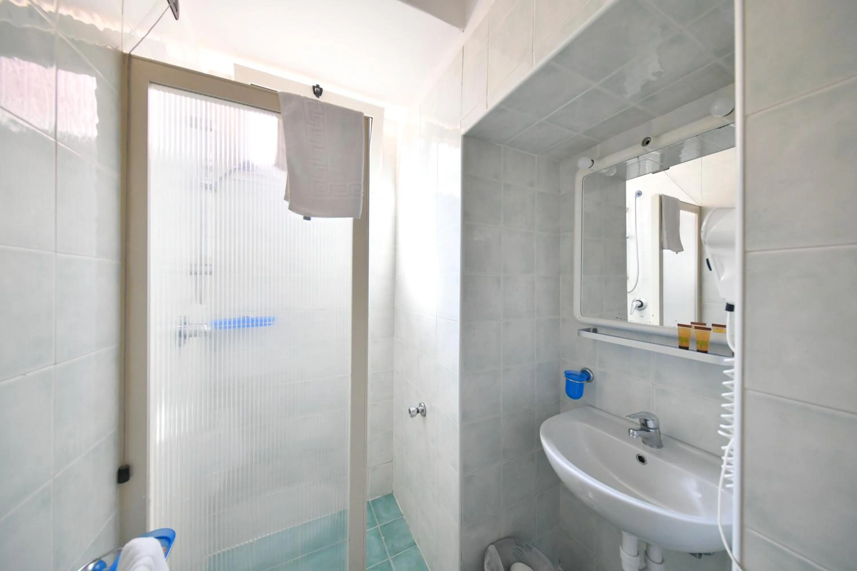 Bathroom in Fortuna Beach - Seaside Hotel