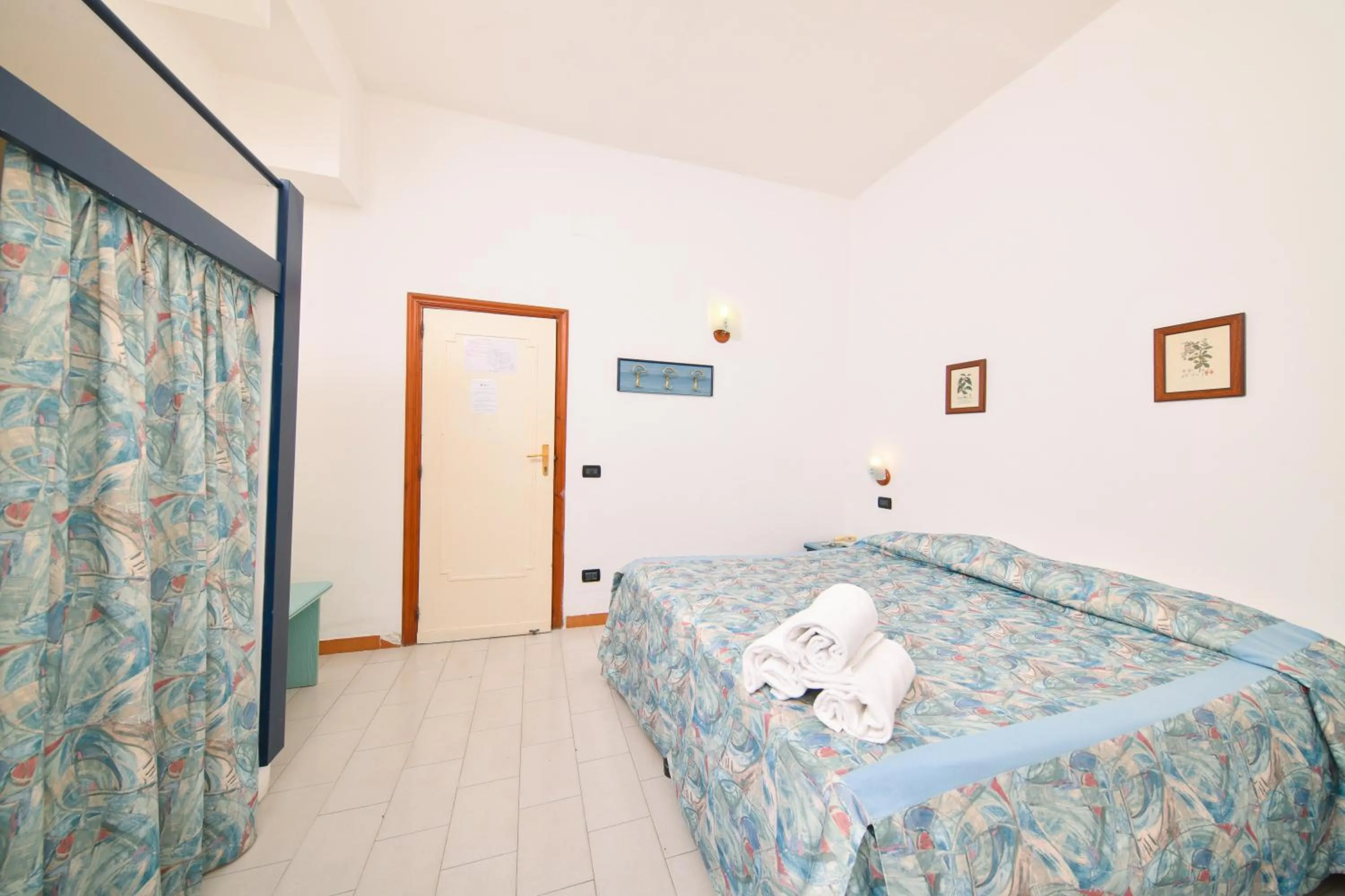 Bedroom in Fortuna Beach - Seaside Hotel