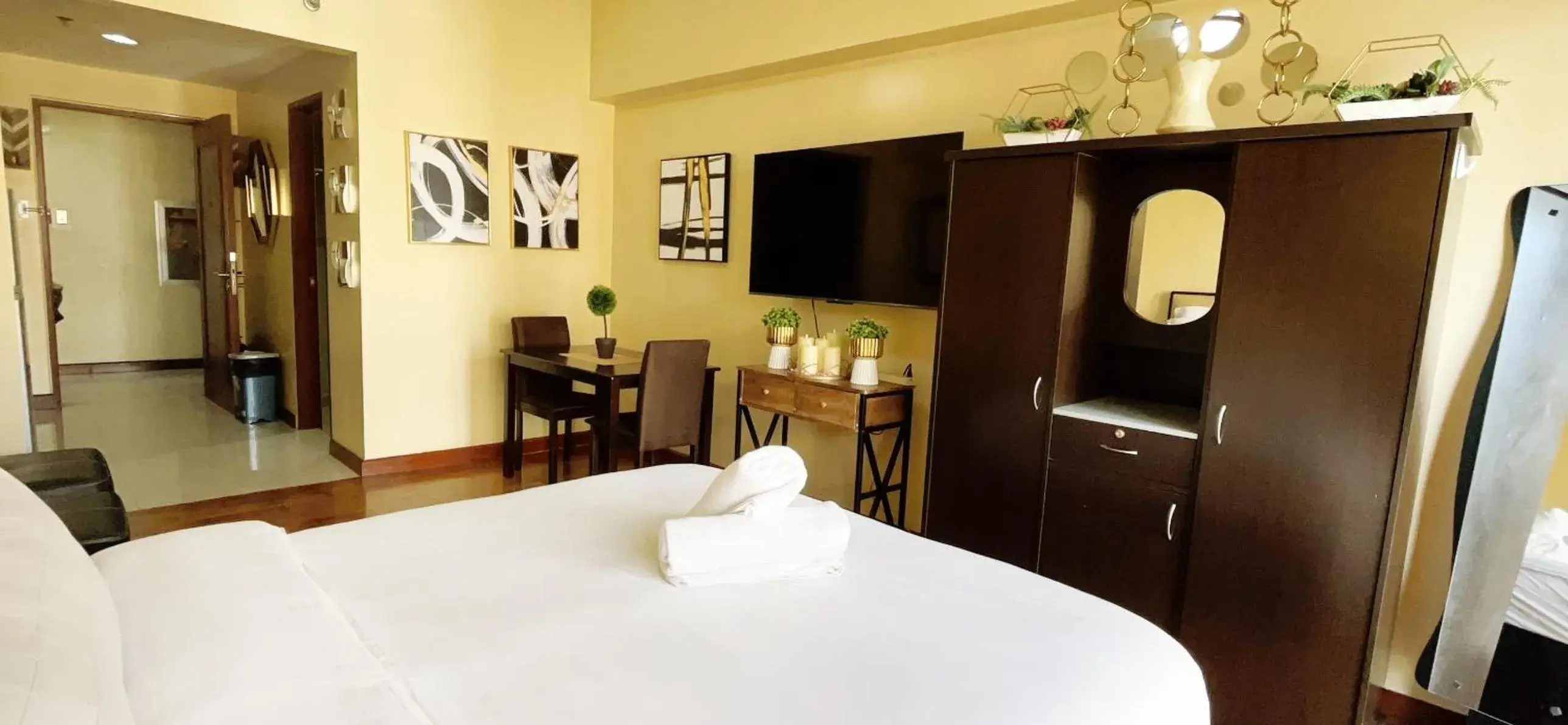 Deluxe Studio in Mosaic Tower Deluxe Studio in Mosaic Tower