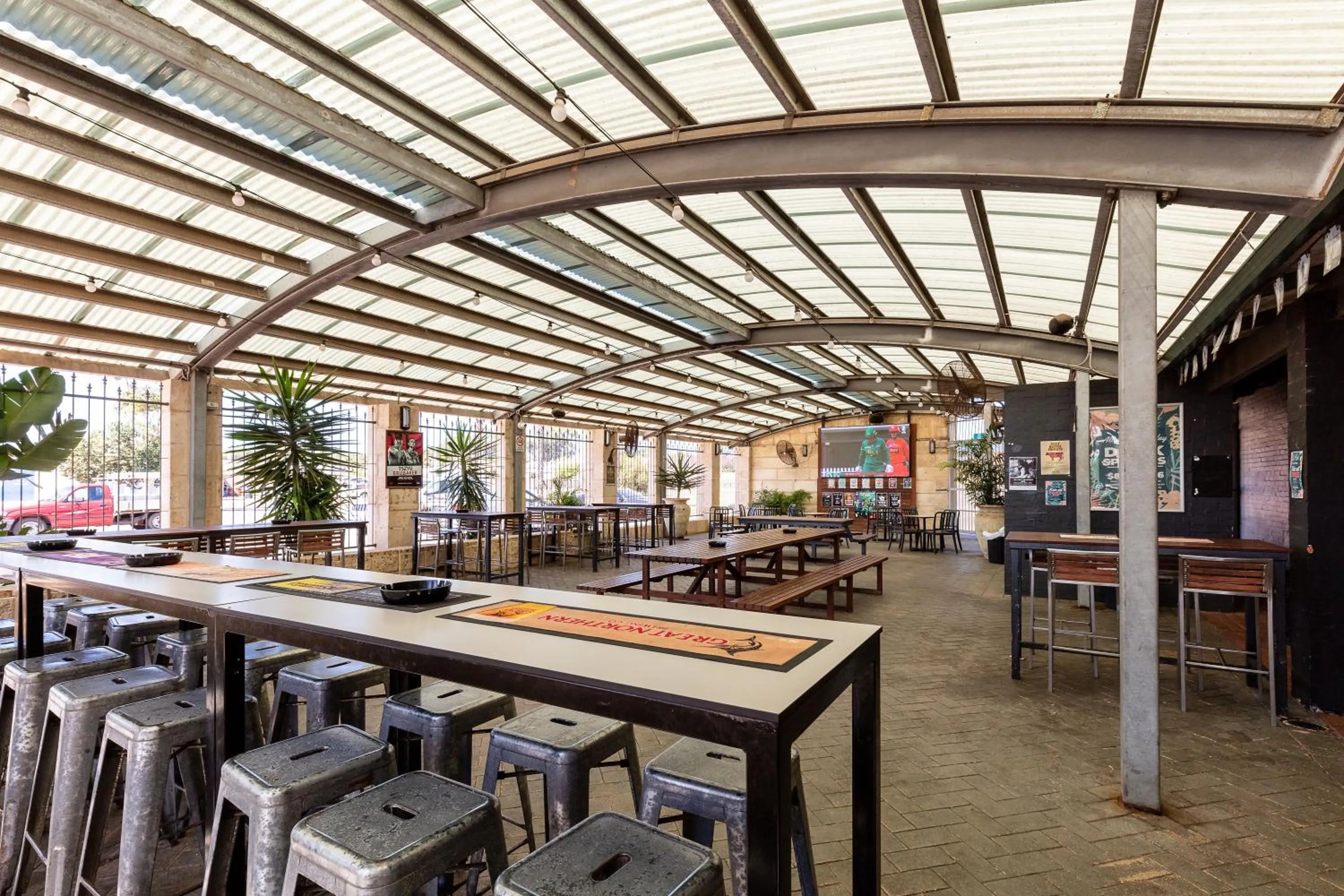 Lounge or bar in Nightcap at Wintersun Hotel