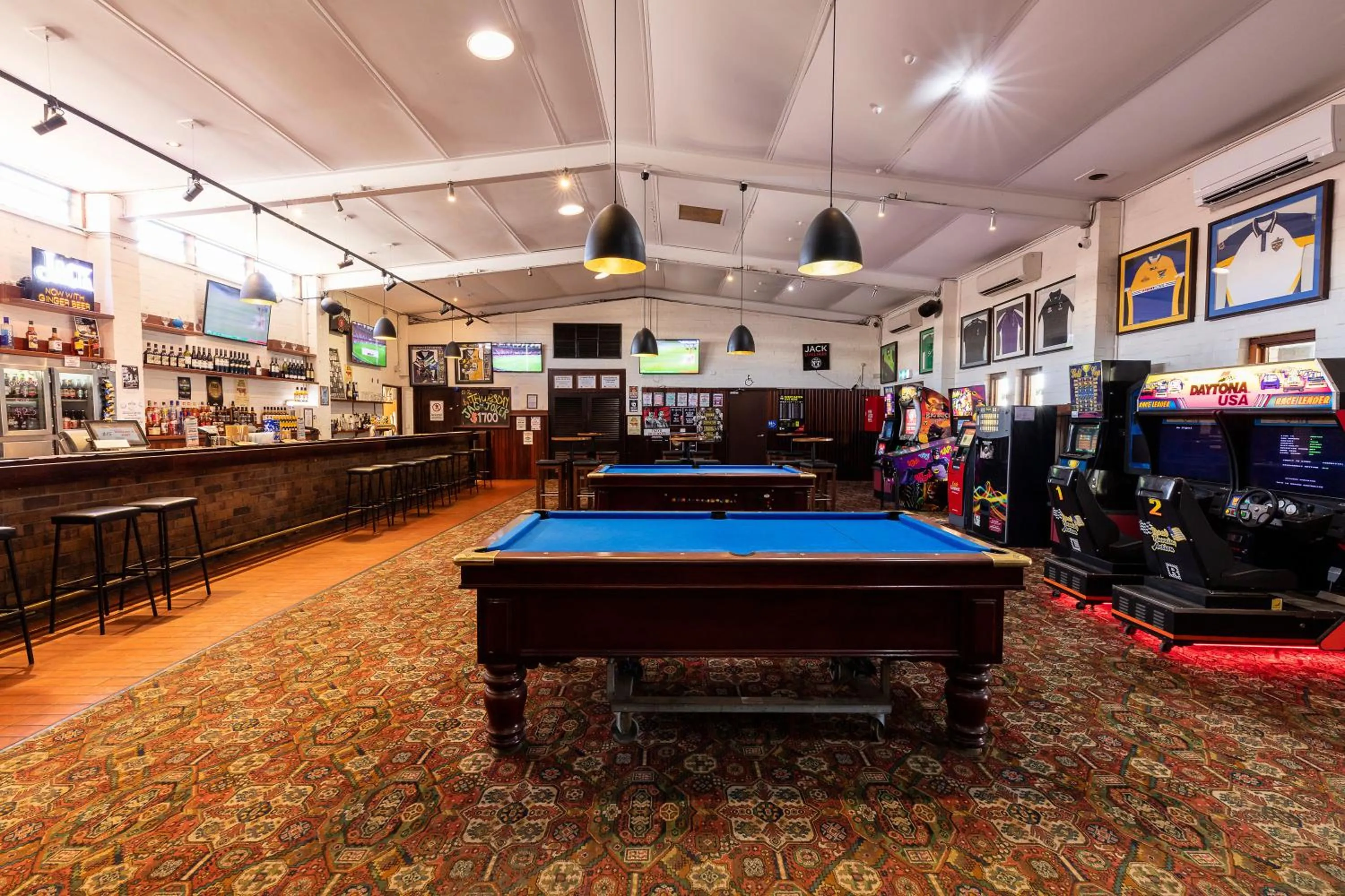 Lounge or bar in Nightcap at Wintersun Hotel