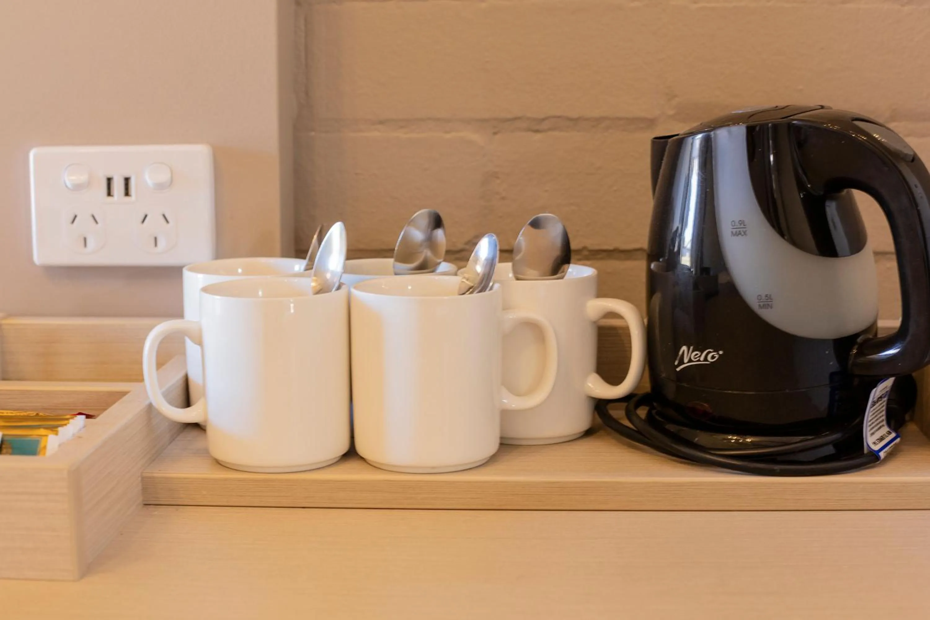 Coffee/tea facilities in Nightcap at Wintersun Hotel