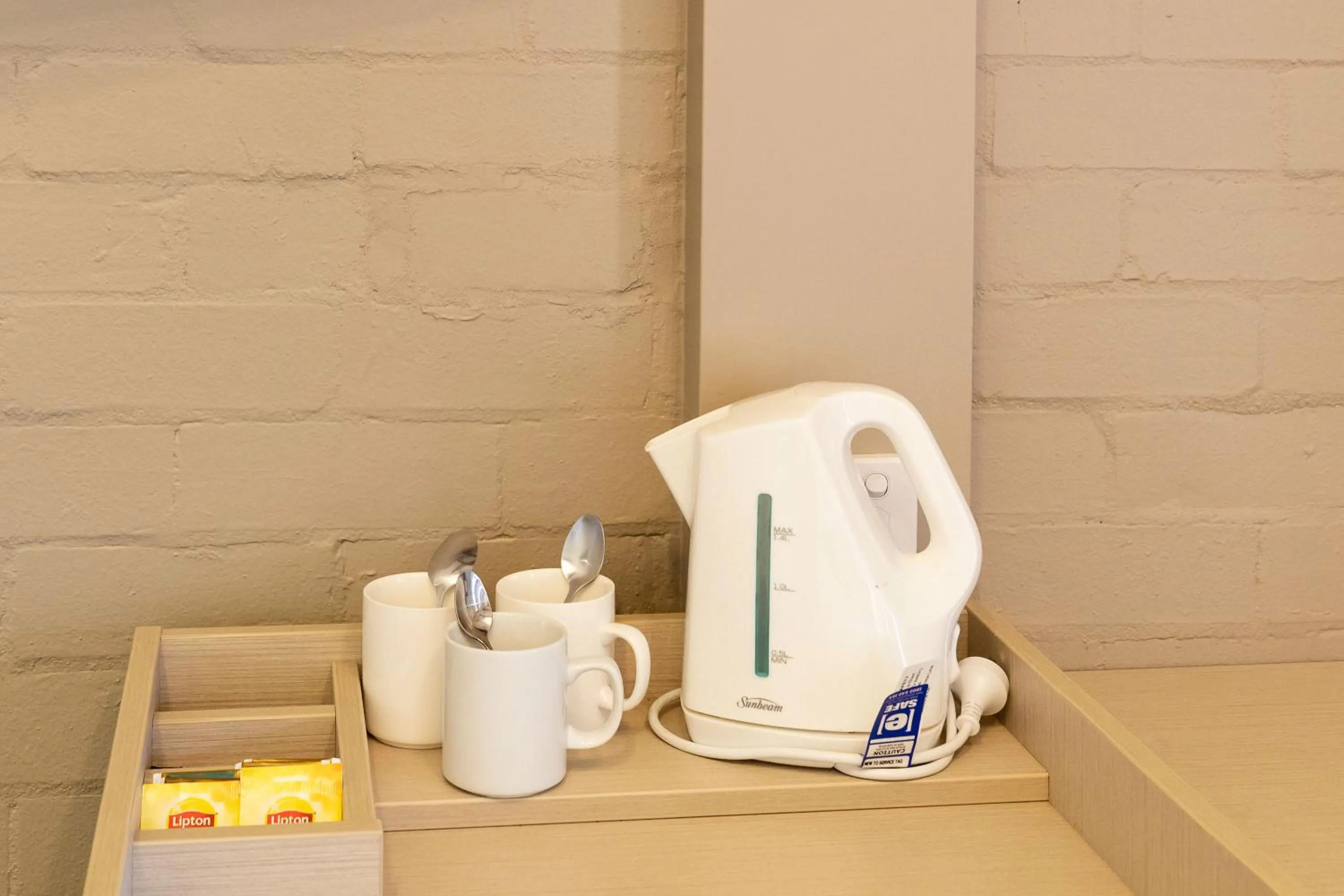 Coffee/tea facilities in Nightcap at Wintersun Hotel