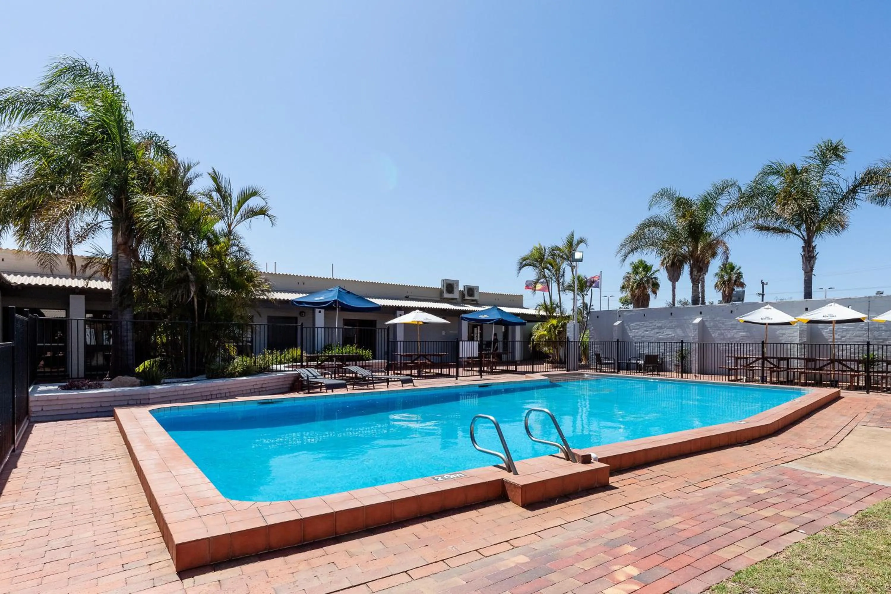 Swimming pool in Nightcap at Wintersun Hotel