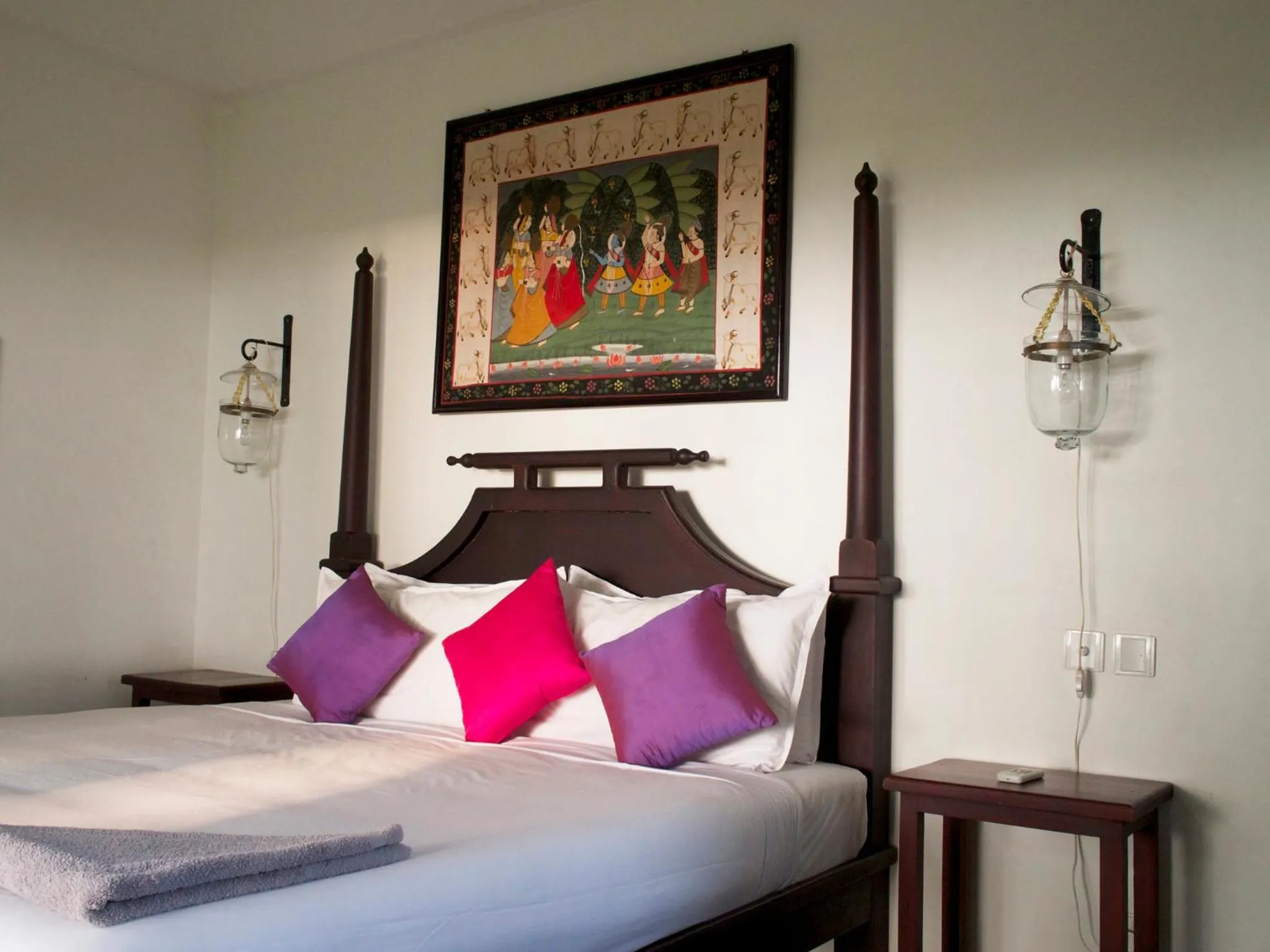 Bed in Kanan Beach Resort