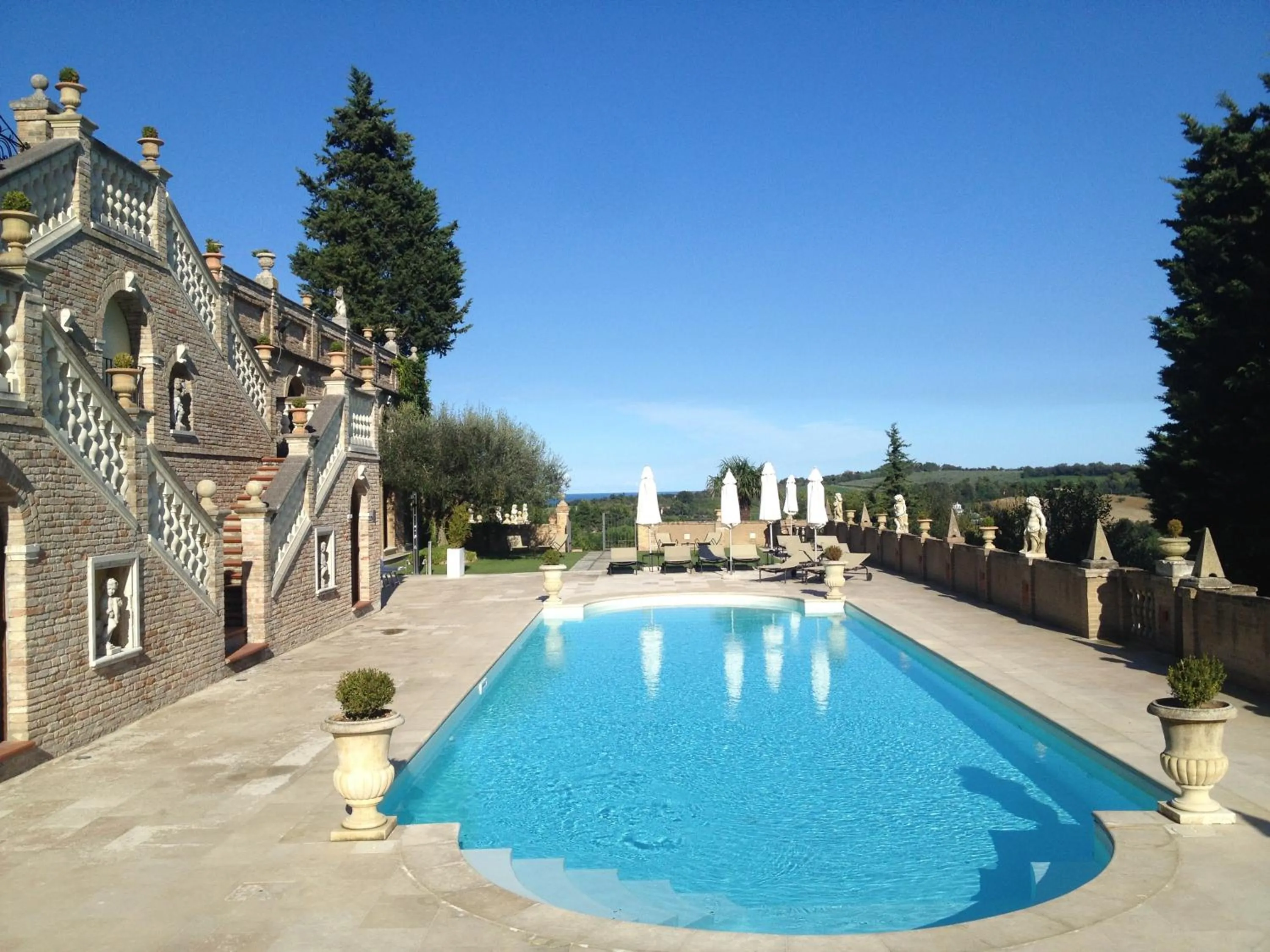 Swimming pool in Villa Cattani Stuart XVII secolo