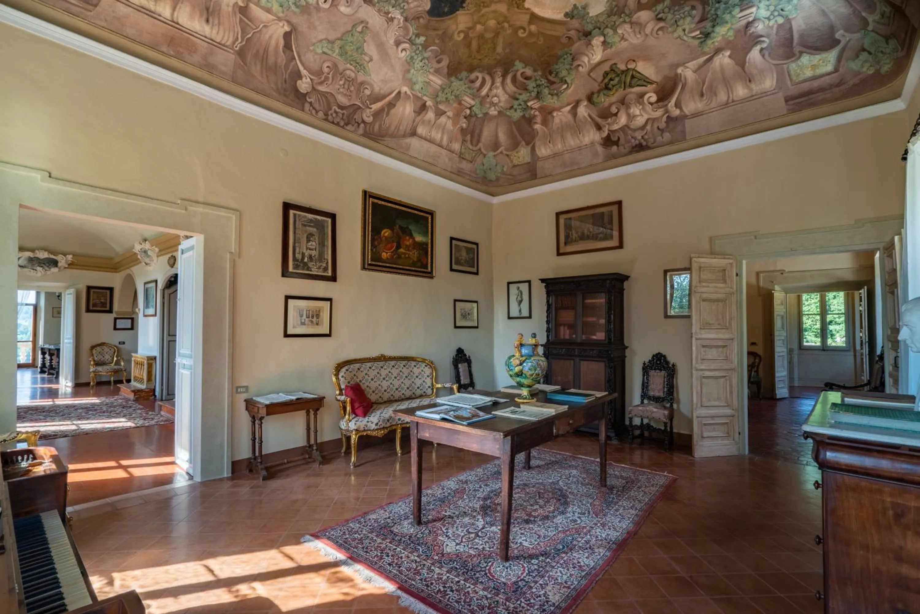 Meeting/conference room in Villa Cattani Stuart XVII secolo