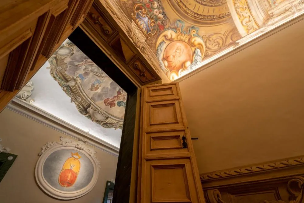 Decorative detail in Villa Cattani Stuart XVII secolo