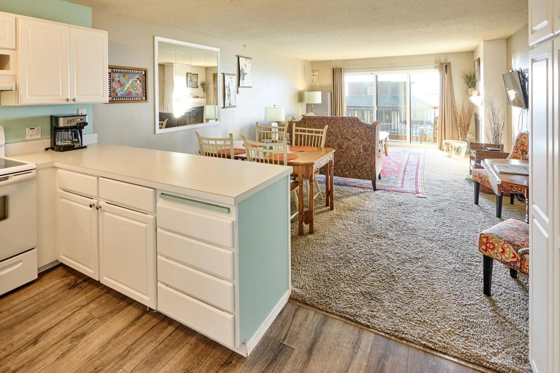 Kitchen or kitchenette in Surftides Plaza Rentals