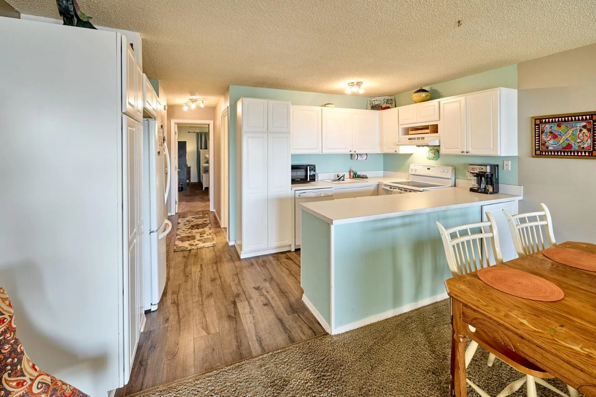 Kitchen or kitchenette in Surftides Plaza Rentals