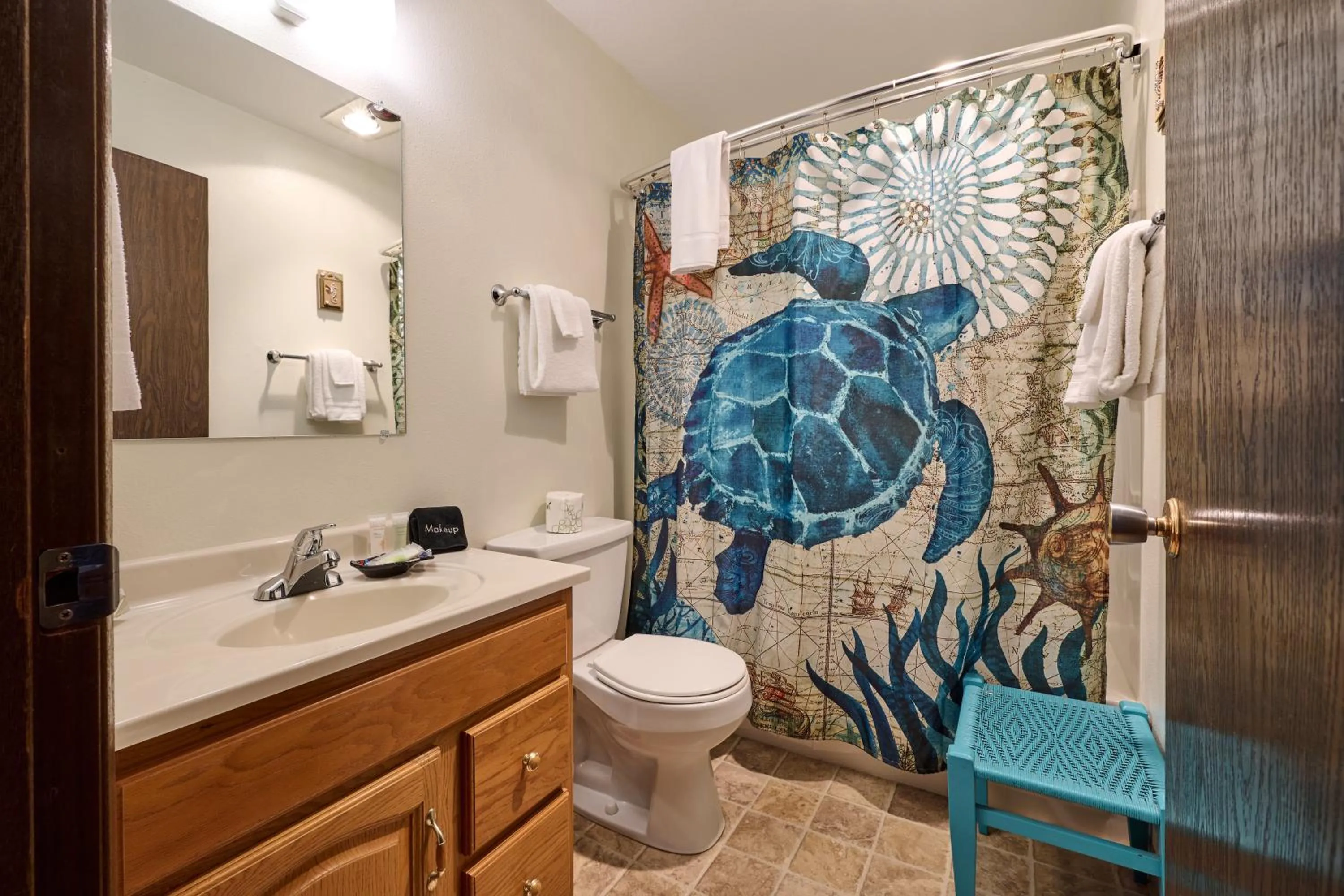 Bathroom in Surftides Plaza Rentals