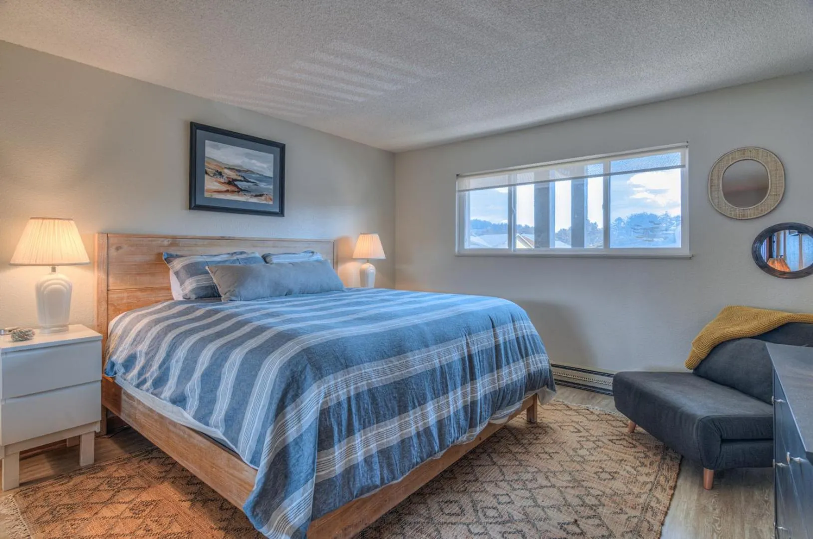 Bed in Surftides Plaza Rentals