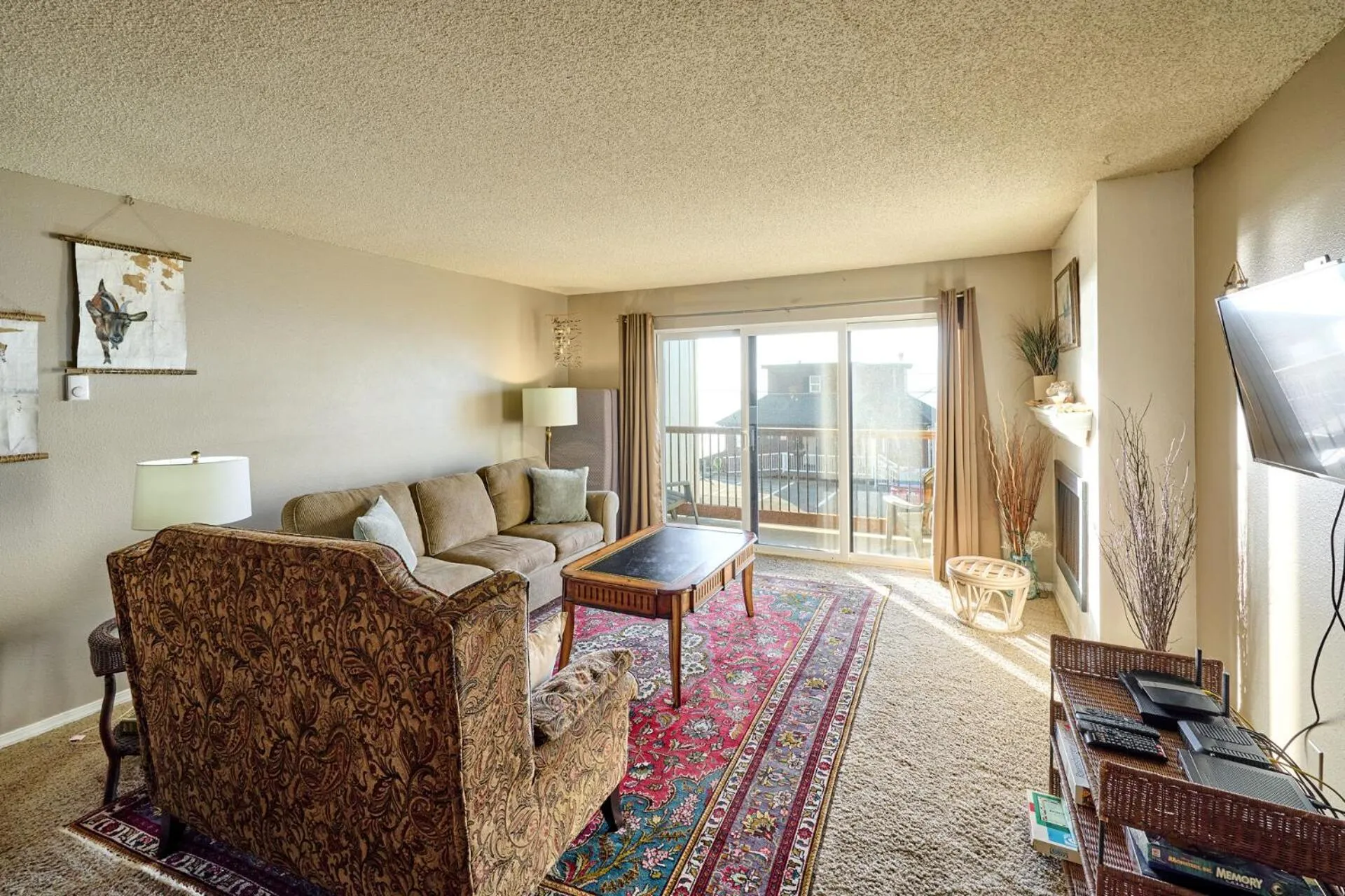 TV and multimedia in Surftides Plaza Rentals