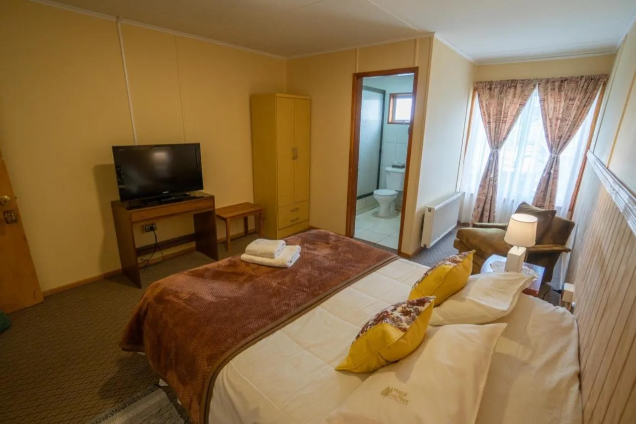 Photo of the whole room in Hostal Los Pinos