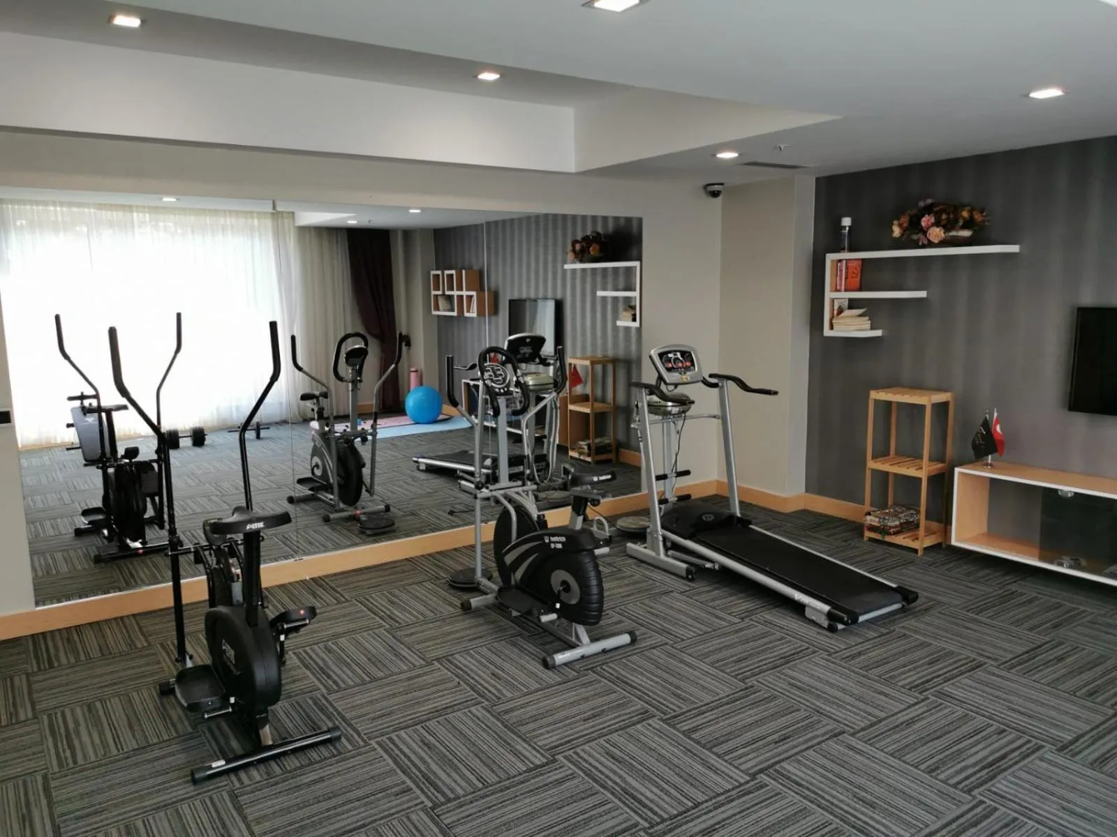 Fitness centre/facilities in Inci Class Hotel