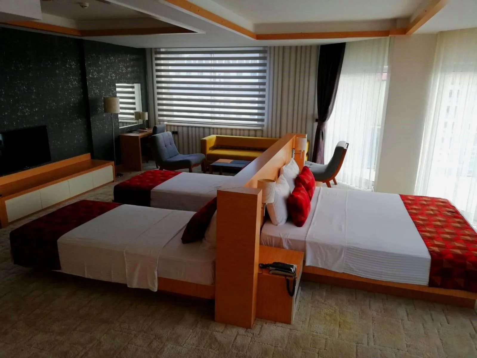 Superior Quadruple Room in Inci Class Hotel