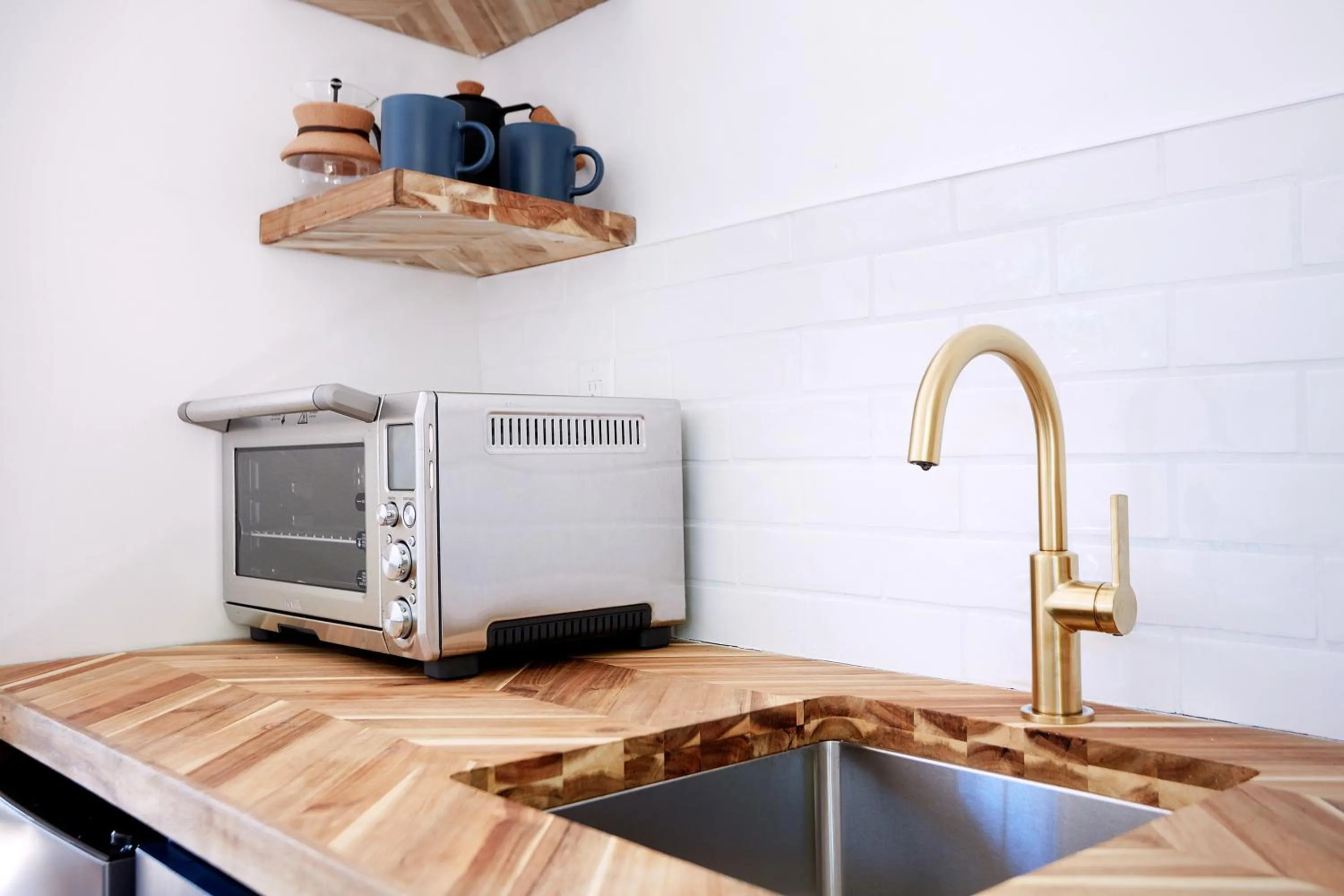 Coffee/tea facilities in The Glamping Collective