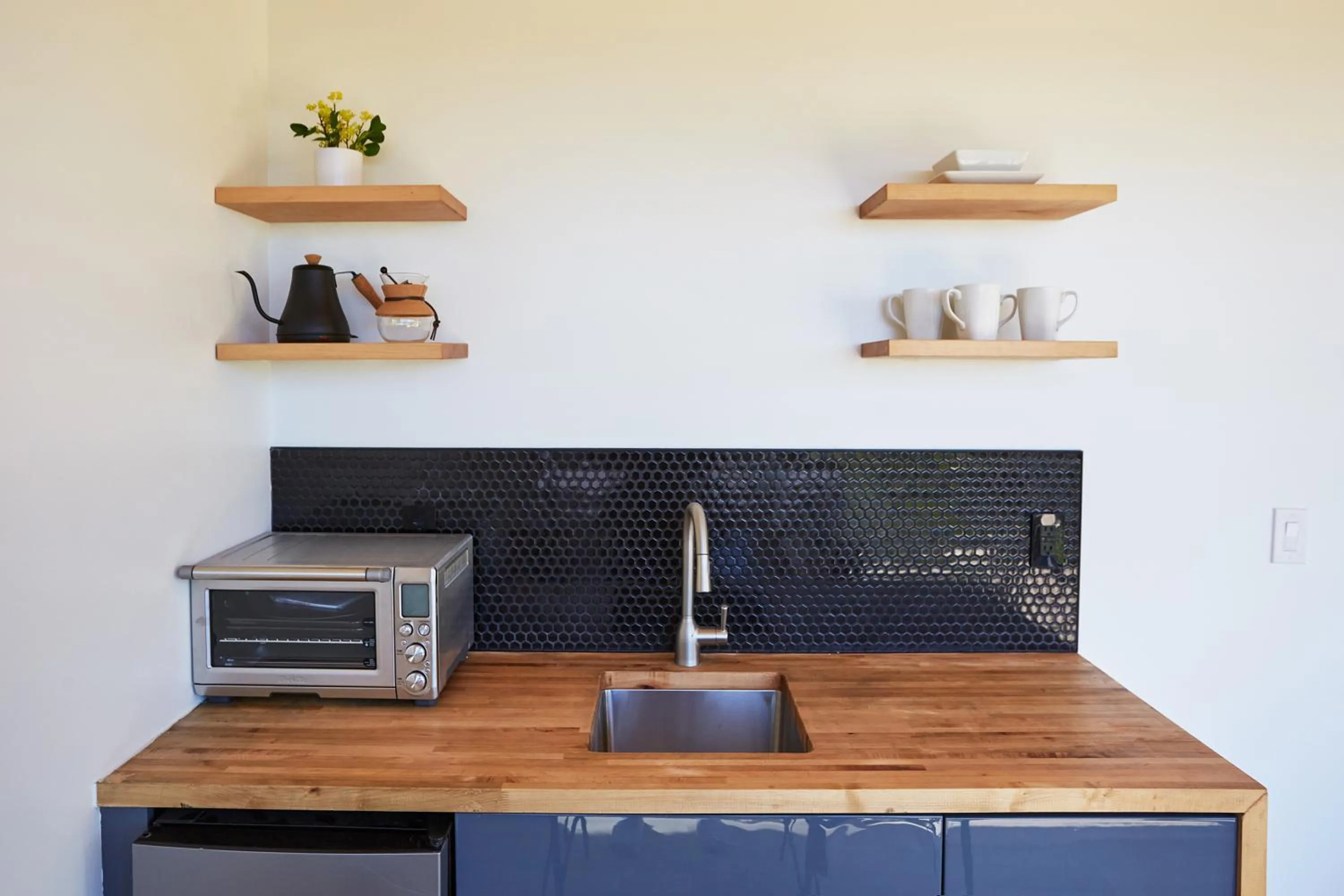 Coffee/tea facilities in The Glamping Collective