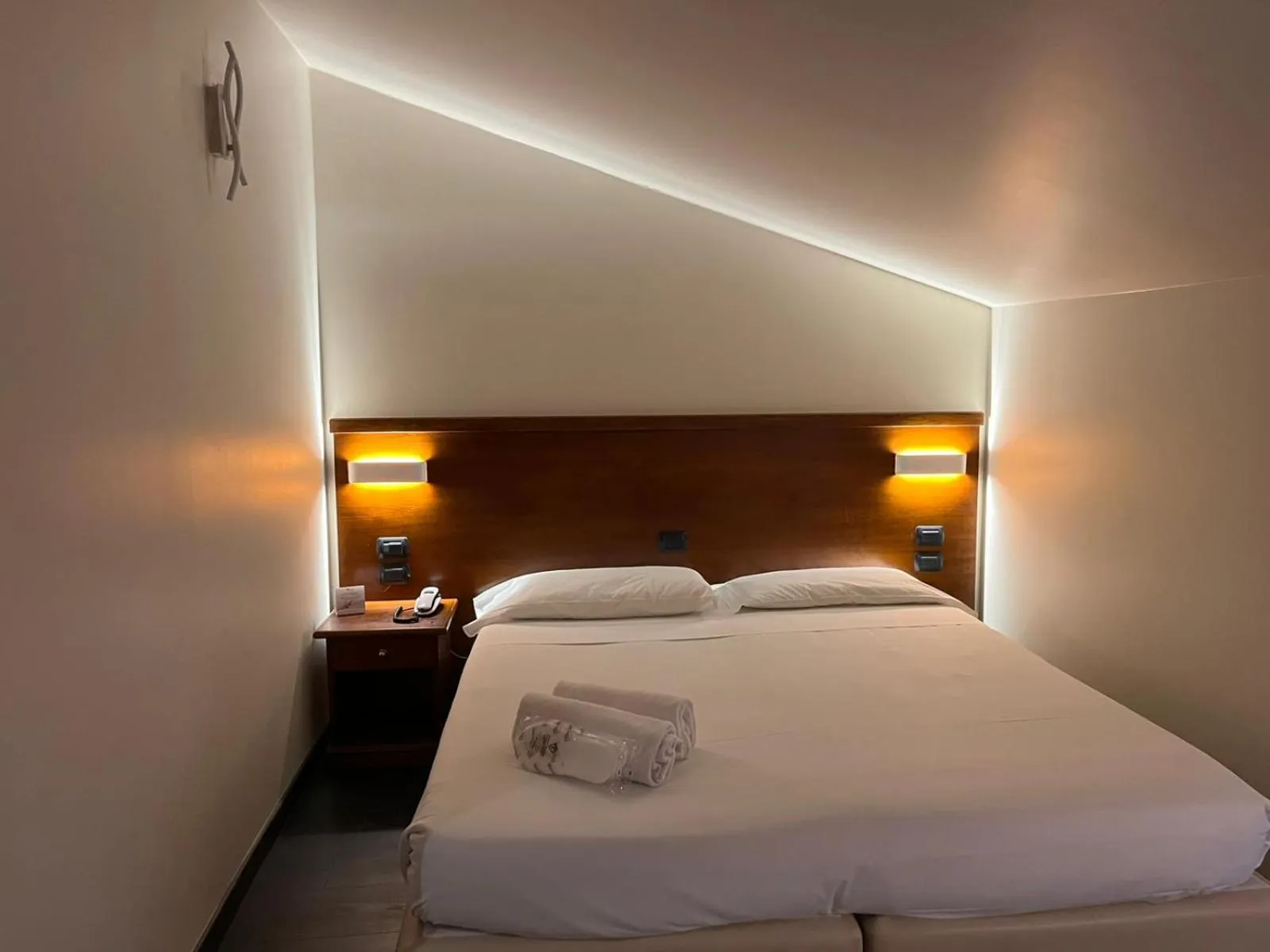 Photo of the whole room, Bed in As Hotel Dei Giovi