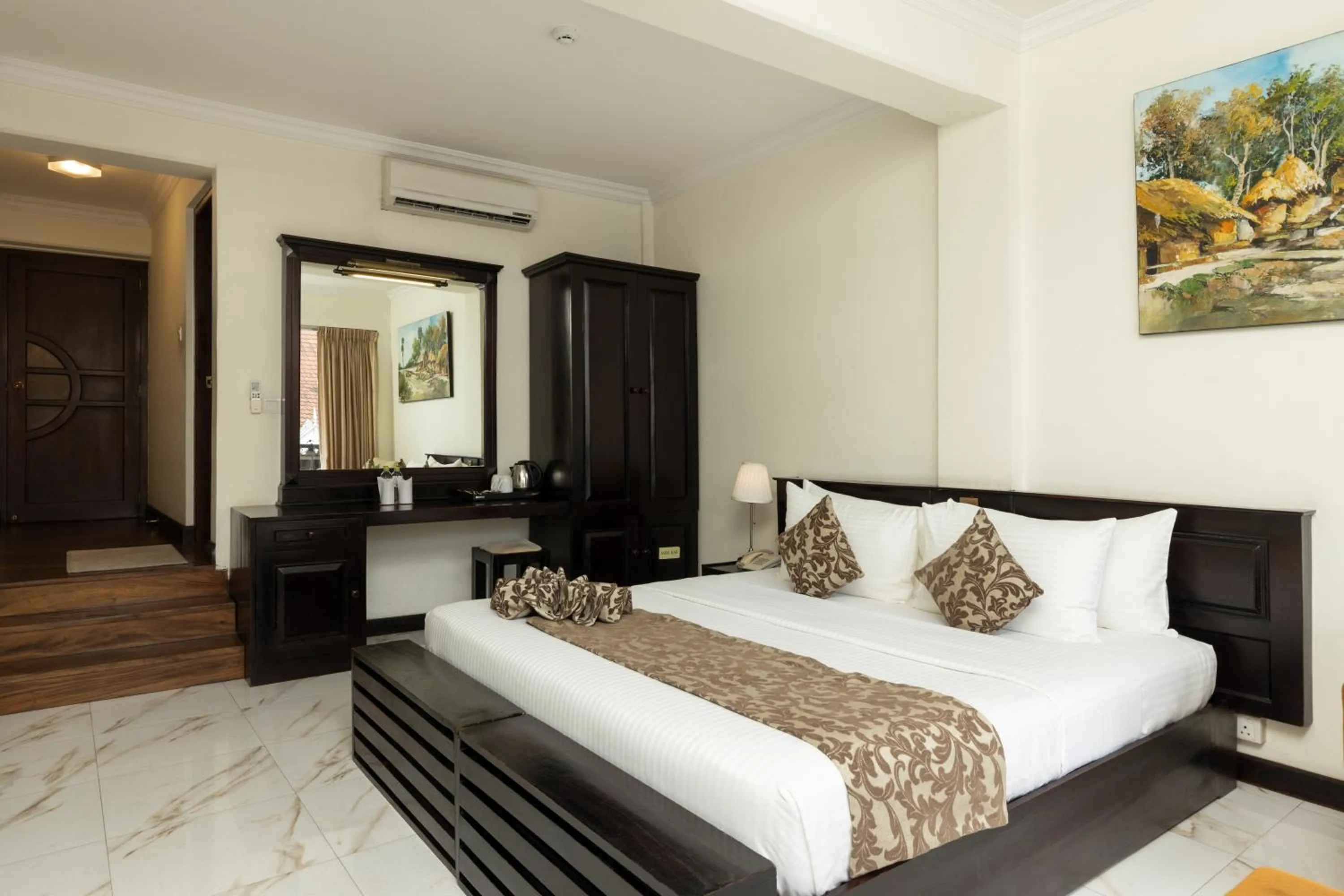 Photo of the whole room, Bed in Cafe Aroma Inn