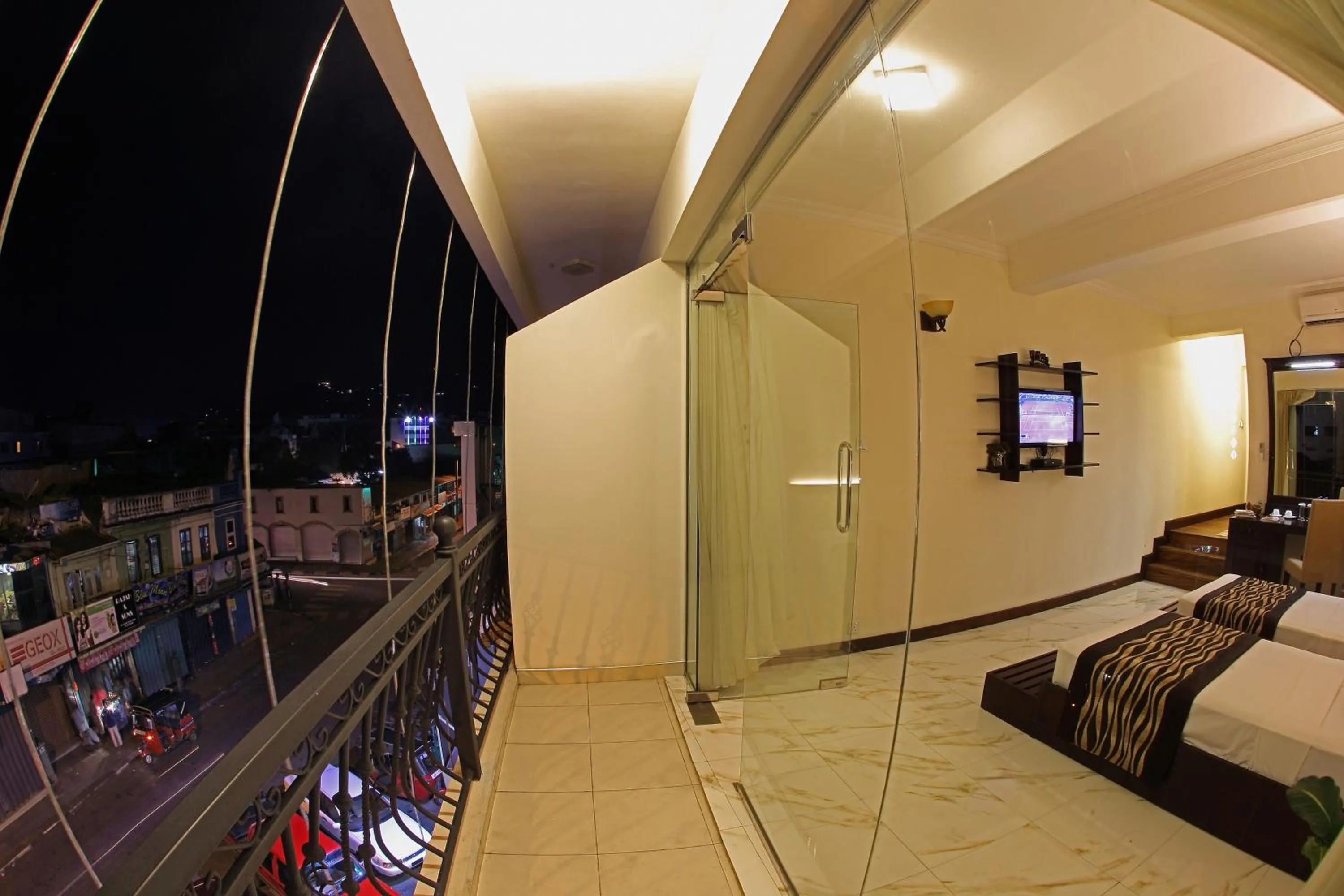 Night, Bed in Cafe Aroma Inn