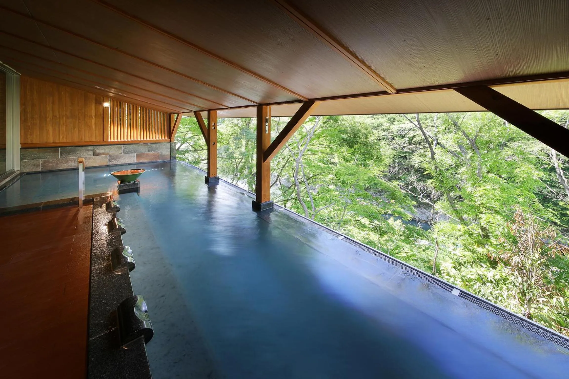 Hot Spring Bath in Nanaeyae