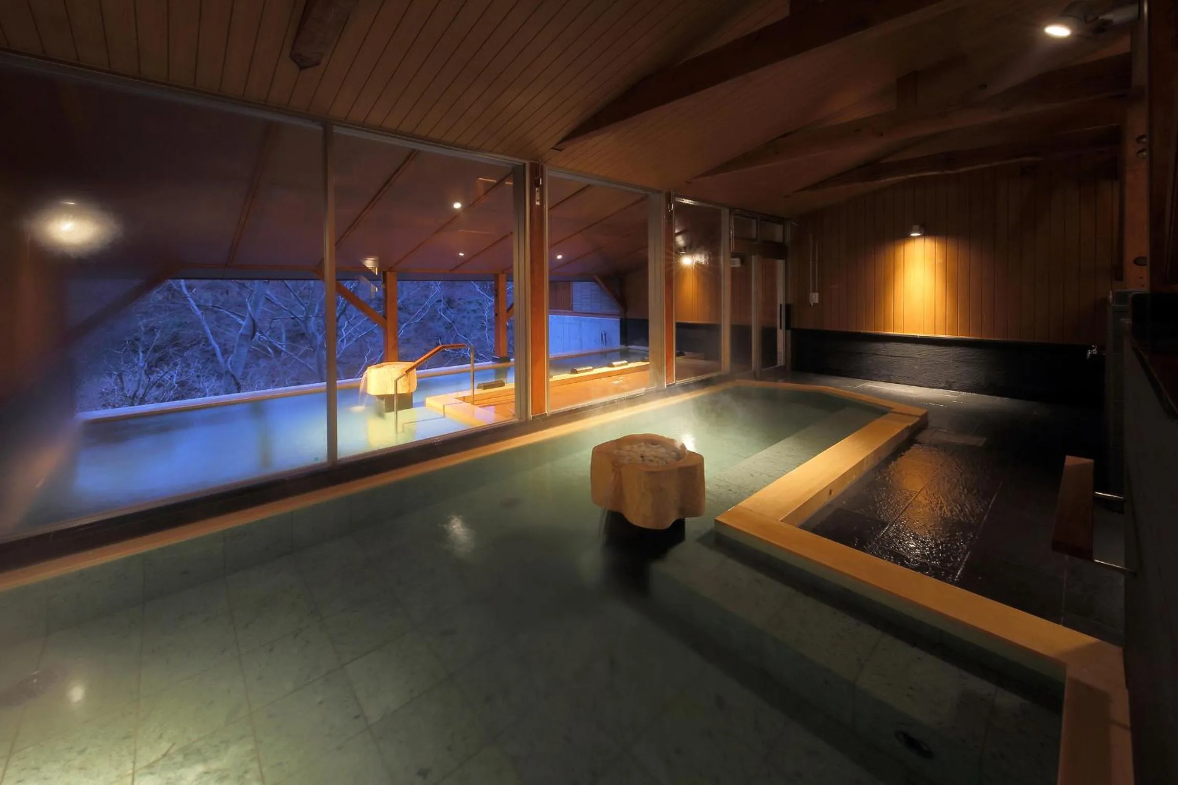 Hot Spring Bath in Nanaeyae