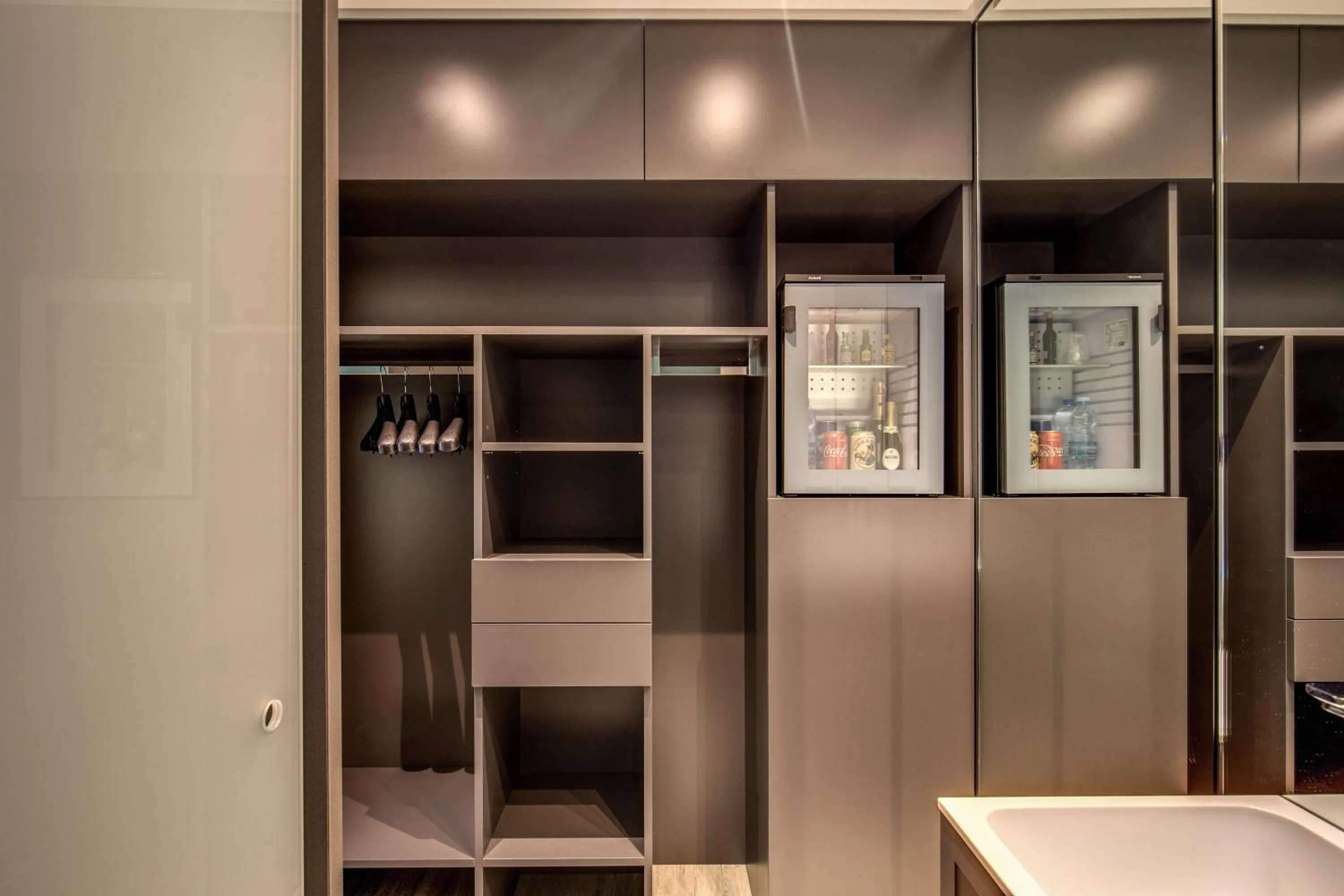 Decorative detail in Motel Rona