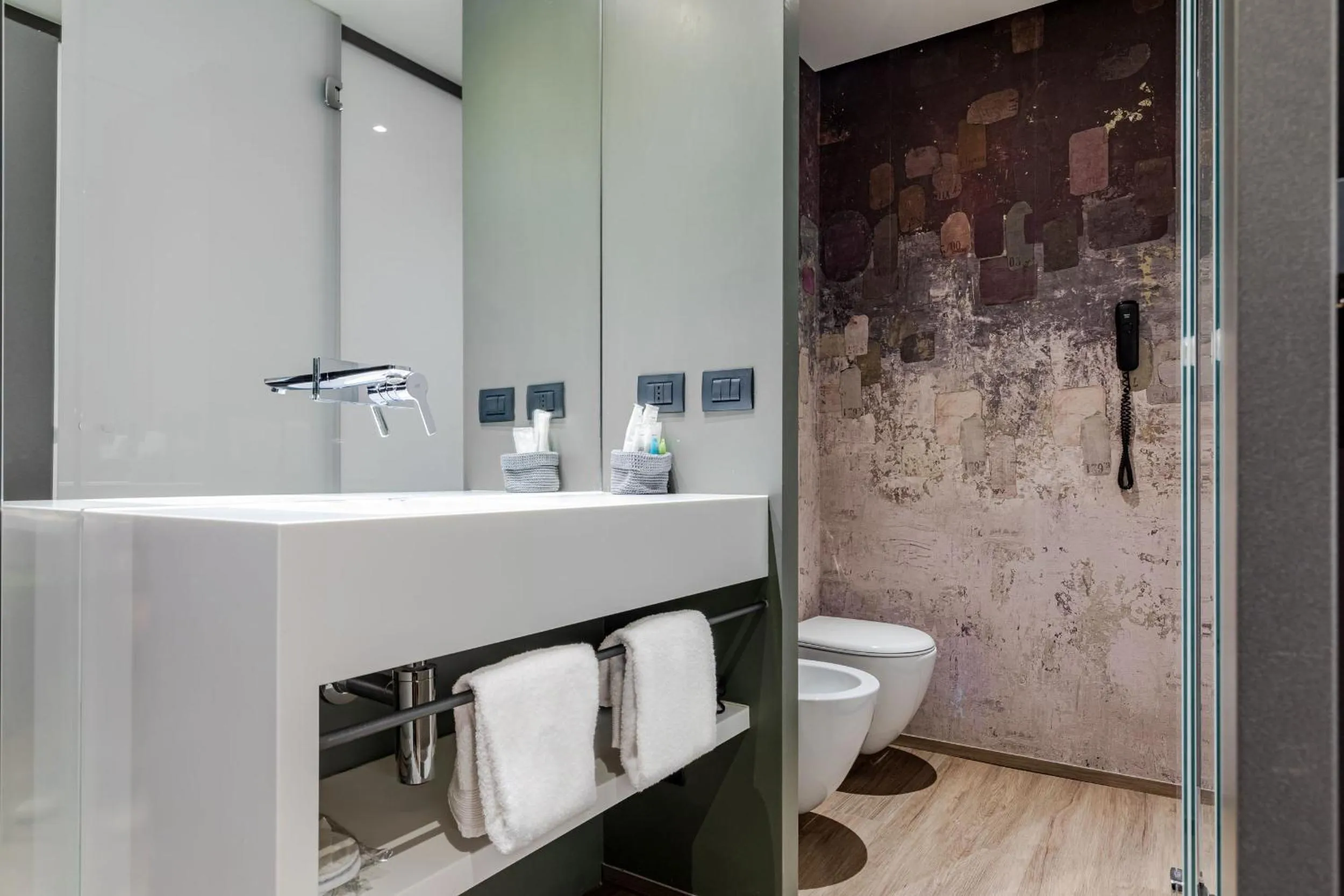 Bathroom in Motel Rona