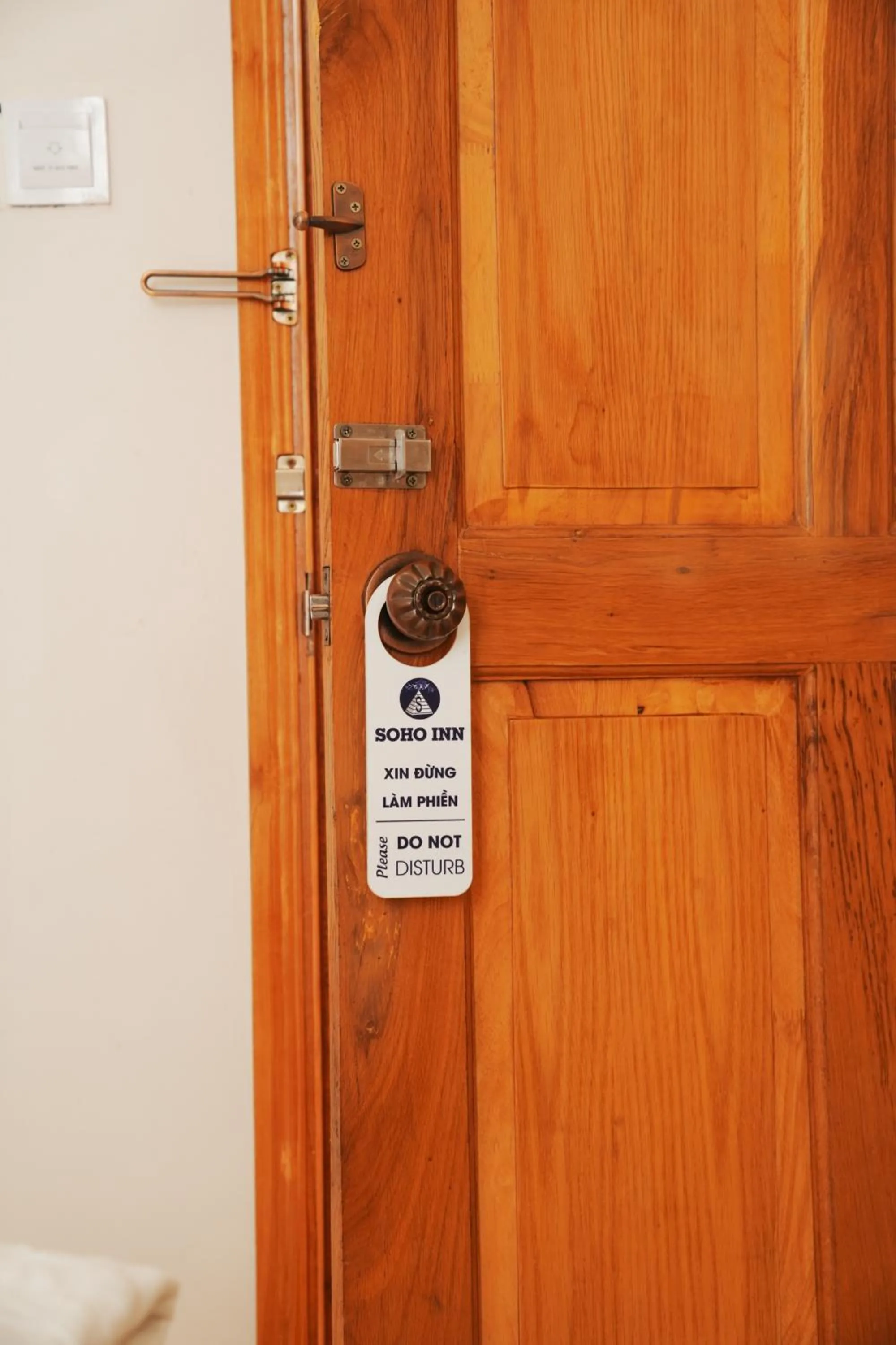 Logo/Certificate/Sign in Soho Inn