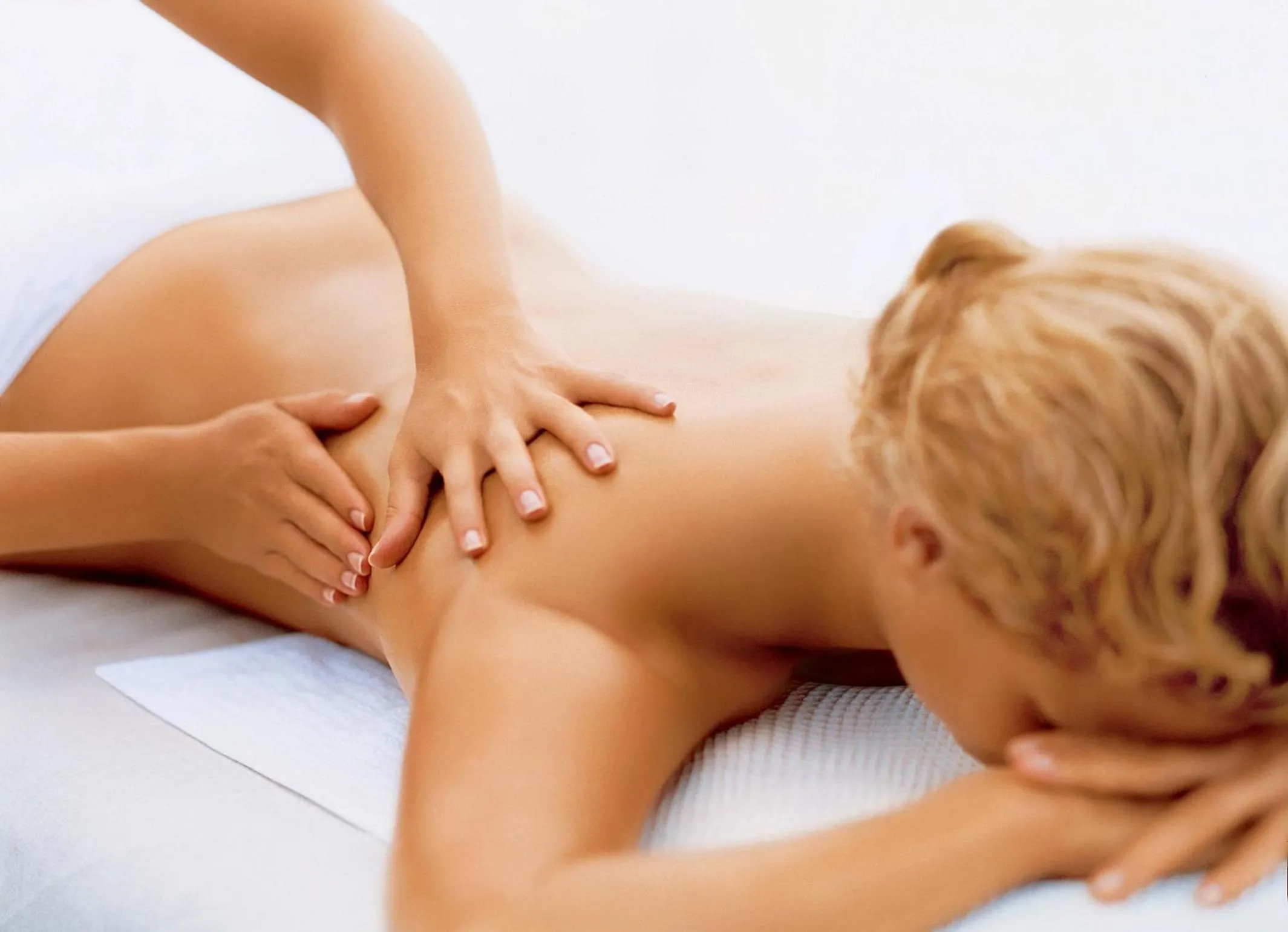 Massage in Kaani Village & Spa