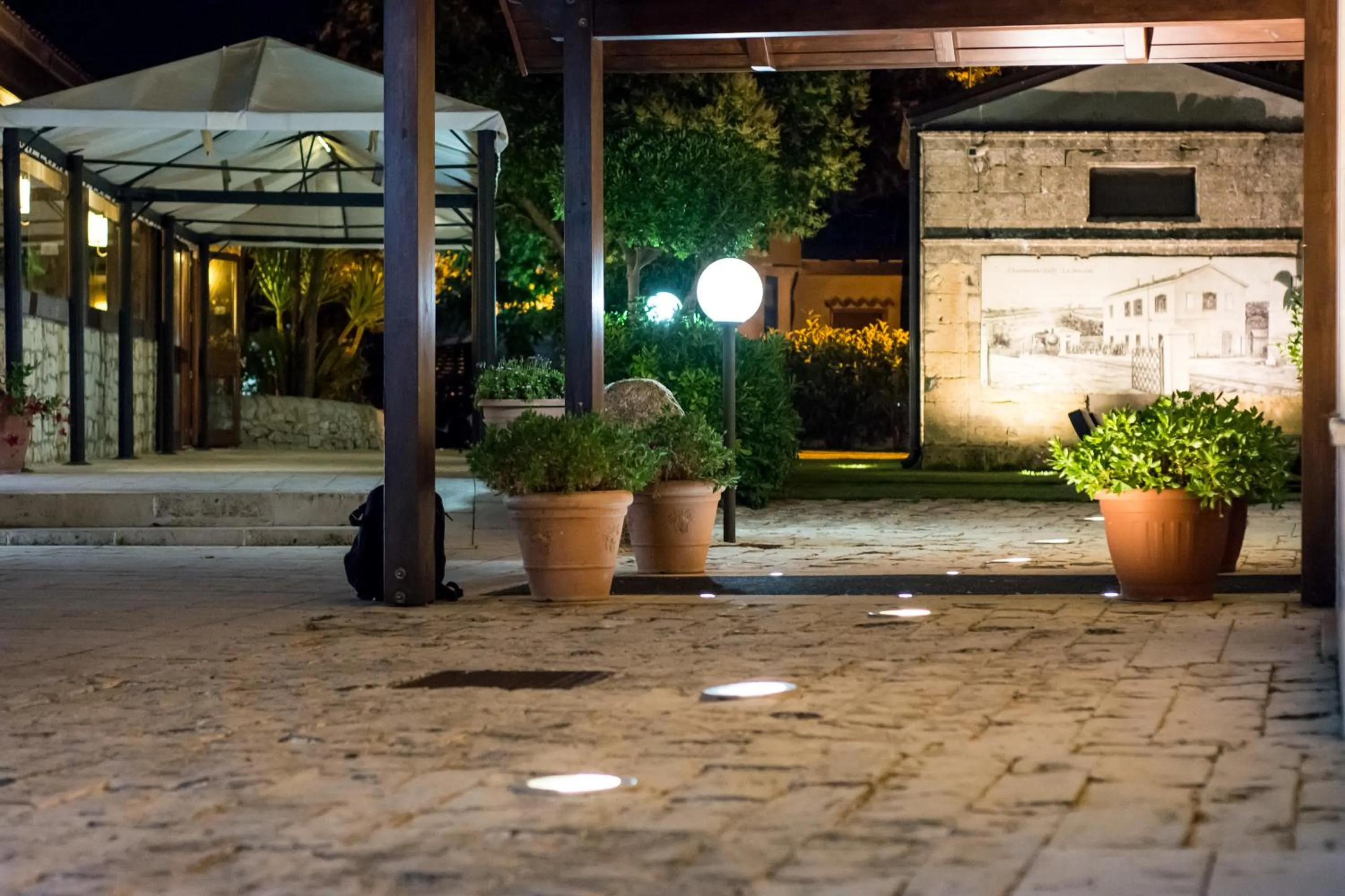 Facade/entrance in Antica Stazione