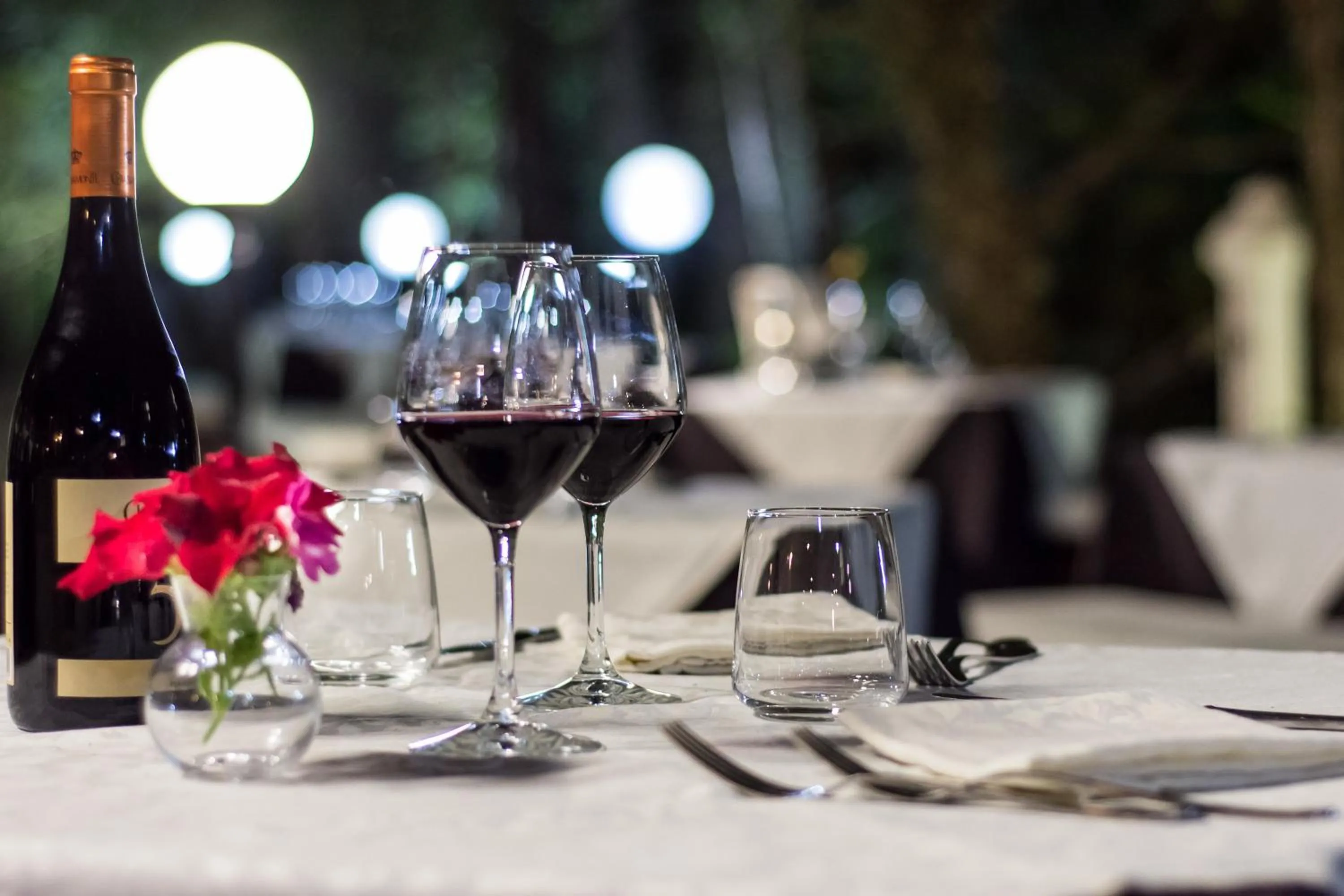 Decorative detail in Antica Stazione