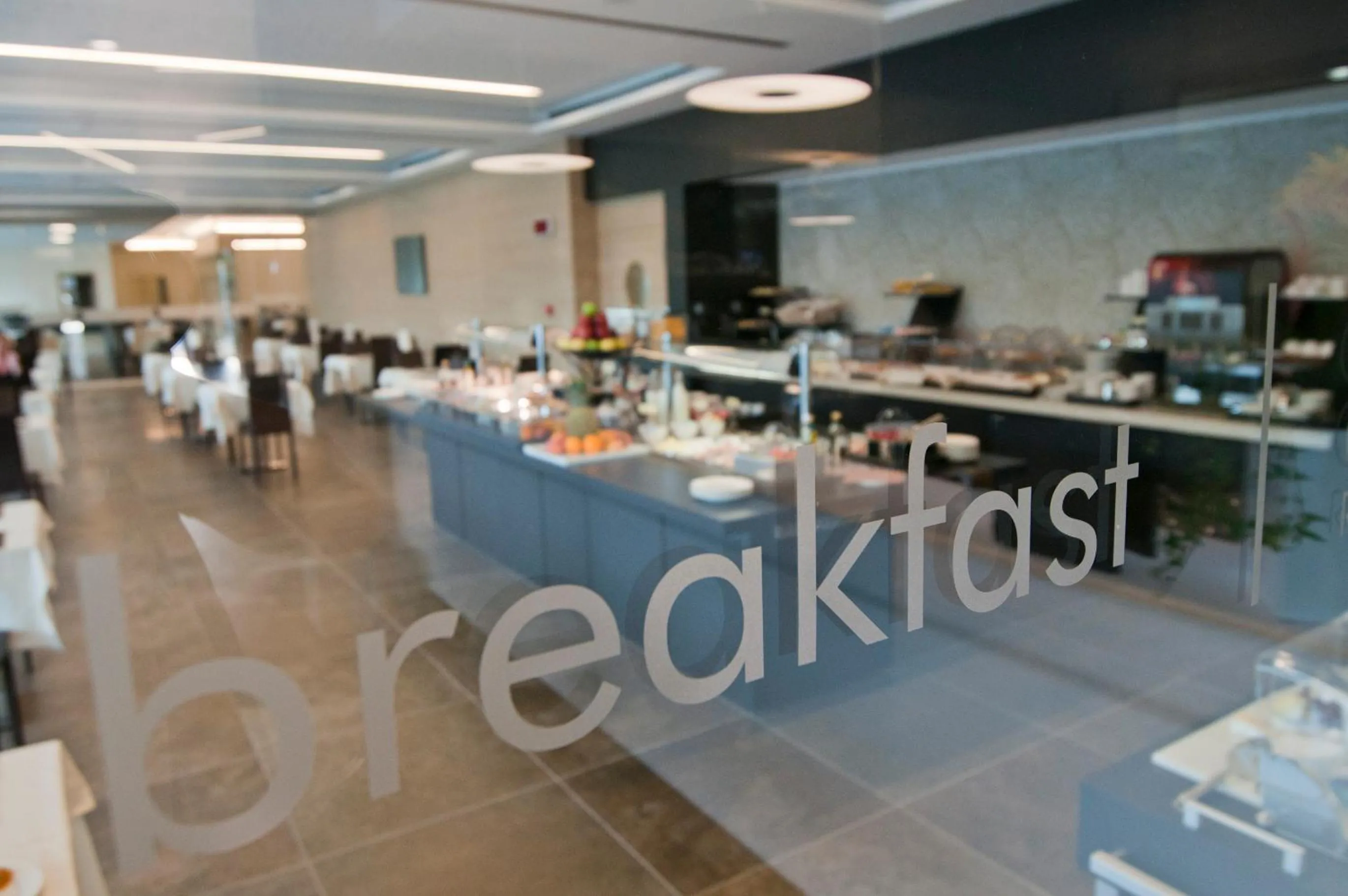 Restaurant/places to eat in AS Hotel Limbiate Fiera