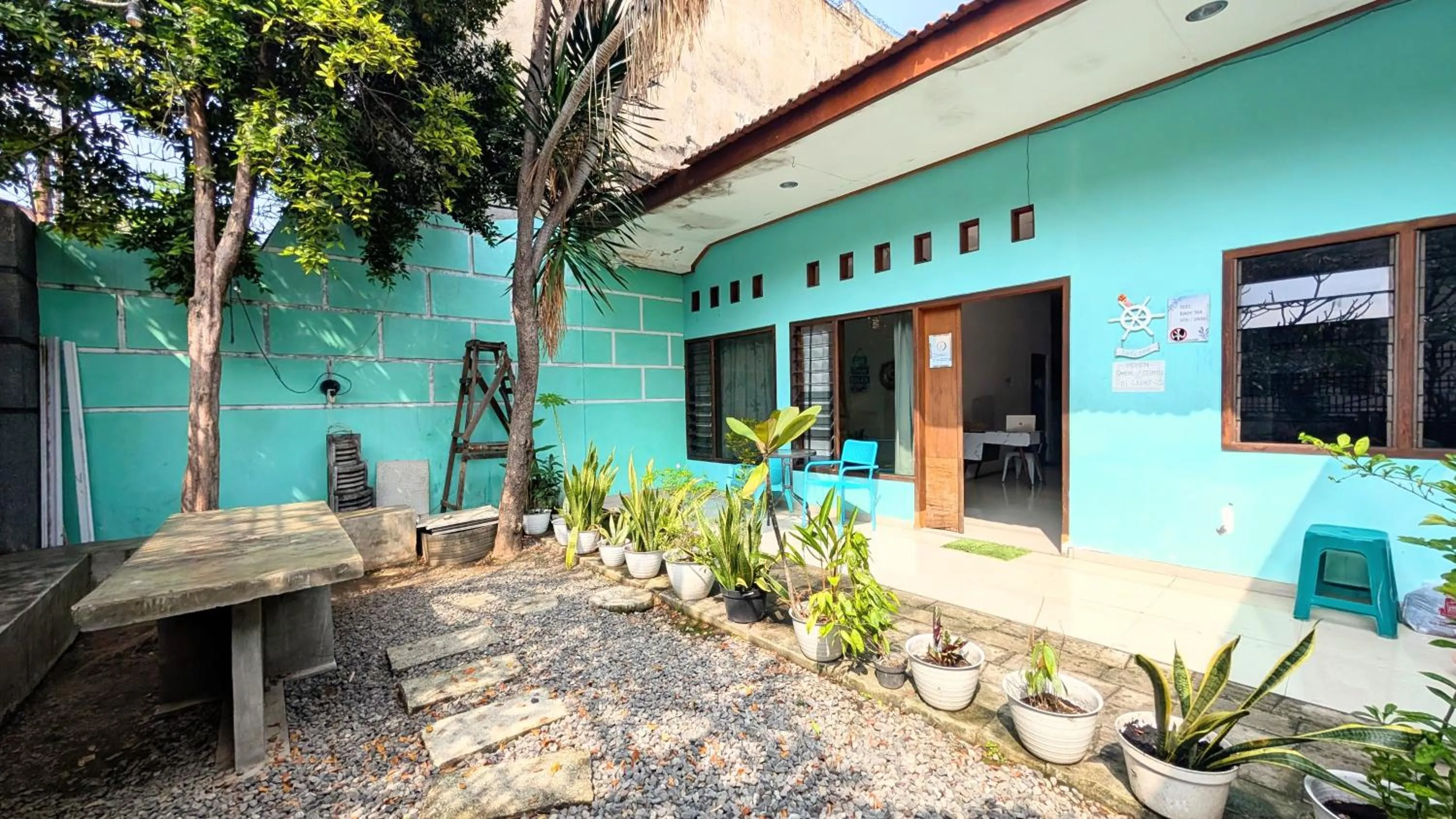 Homey Guesthouse Kertajaya (Syariah)