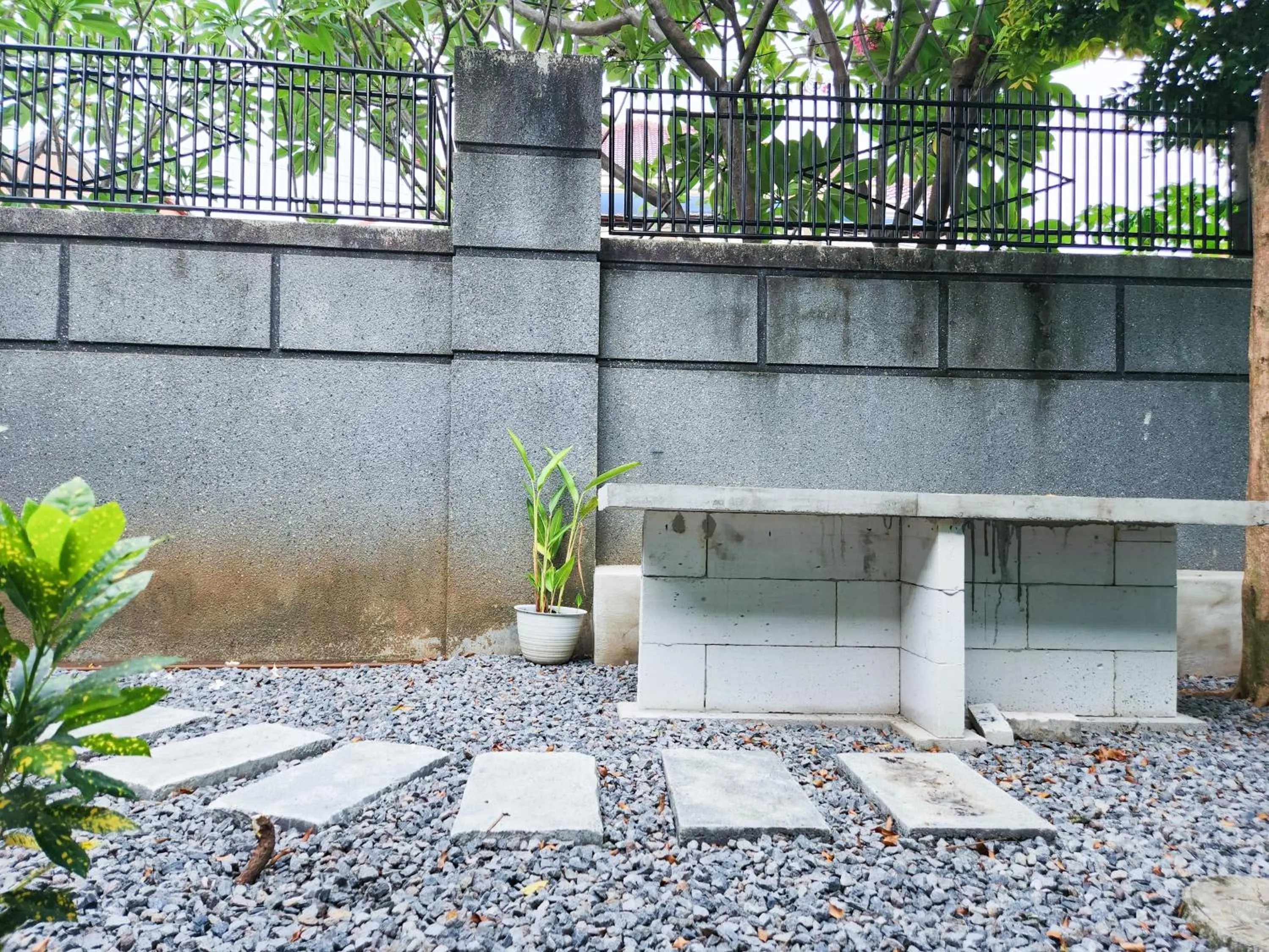 Homey Guesthouse Kertajaya (Syariah)