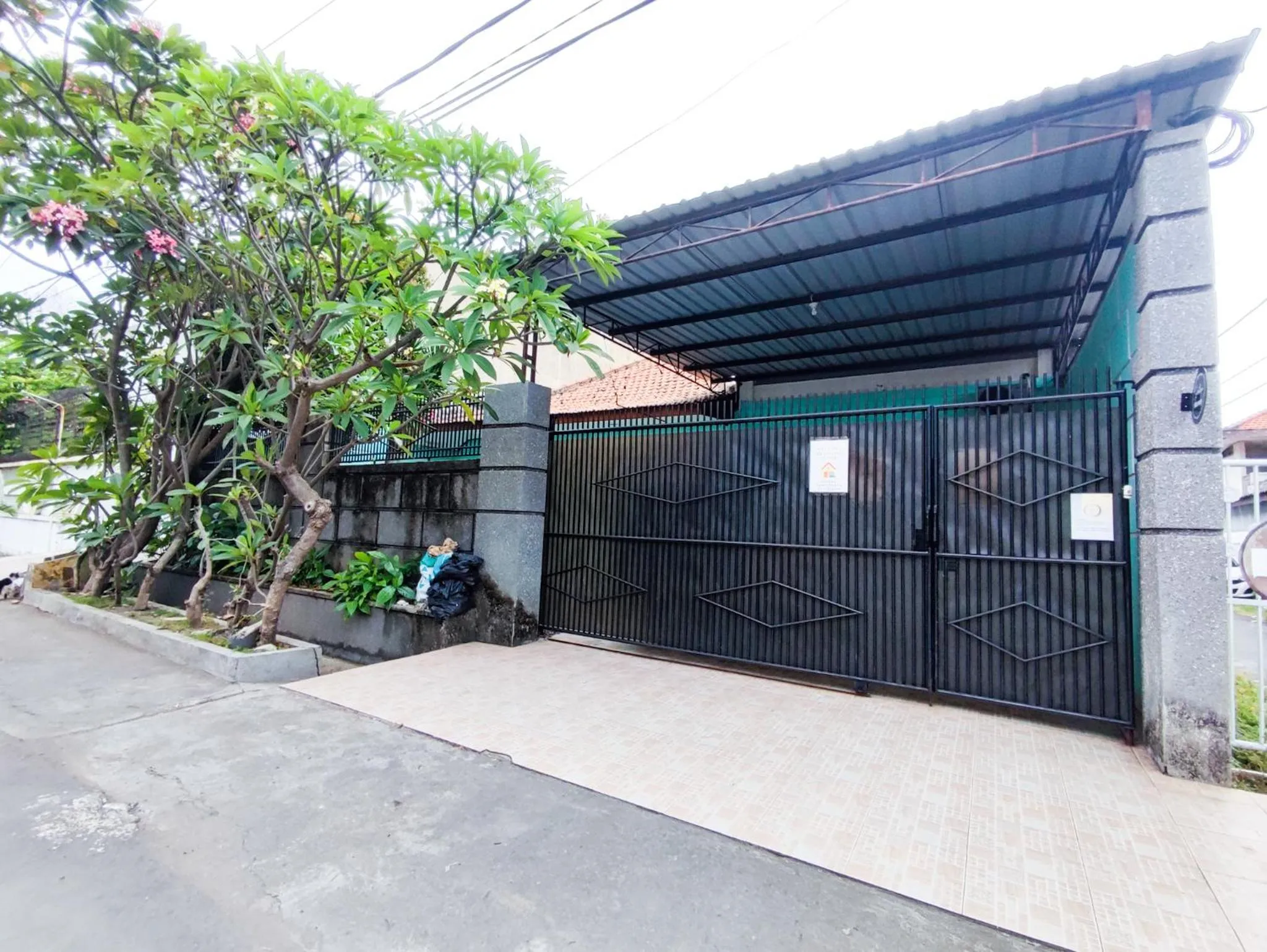 Homey Guesthouse Kertajaya (Syariah)