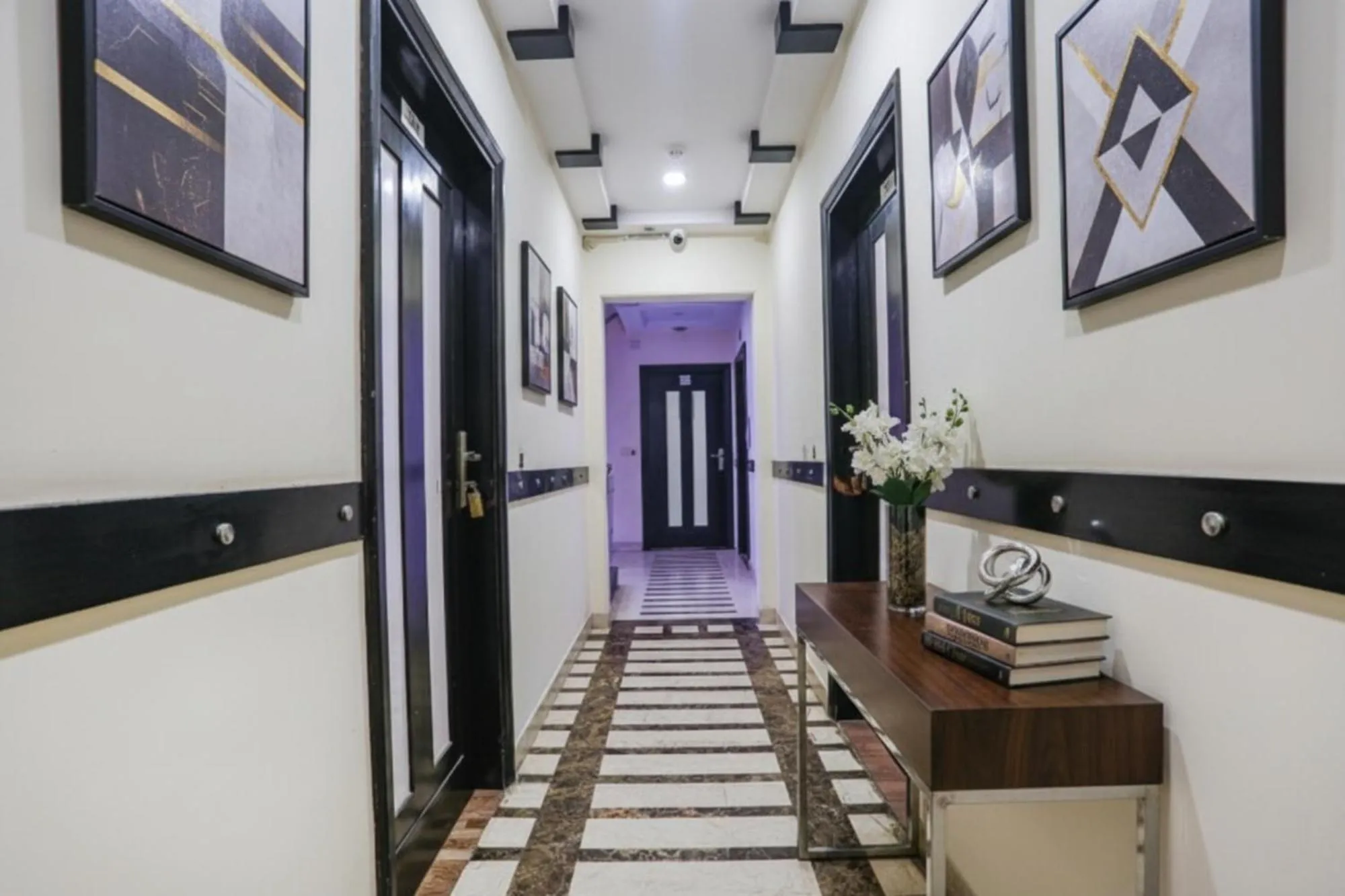 Lobby or reception in FabHotel Blue Moon Home Stay