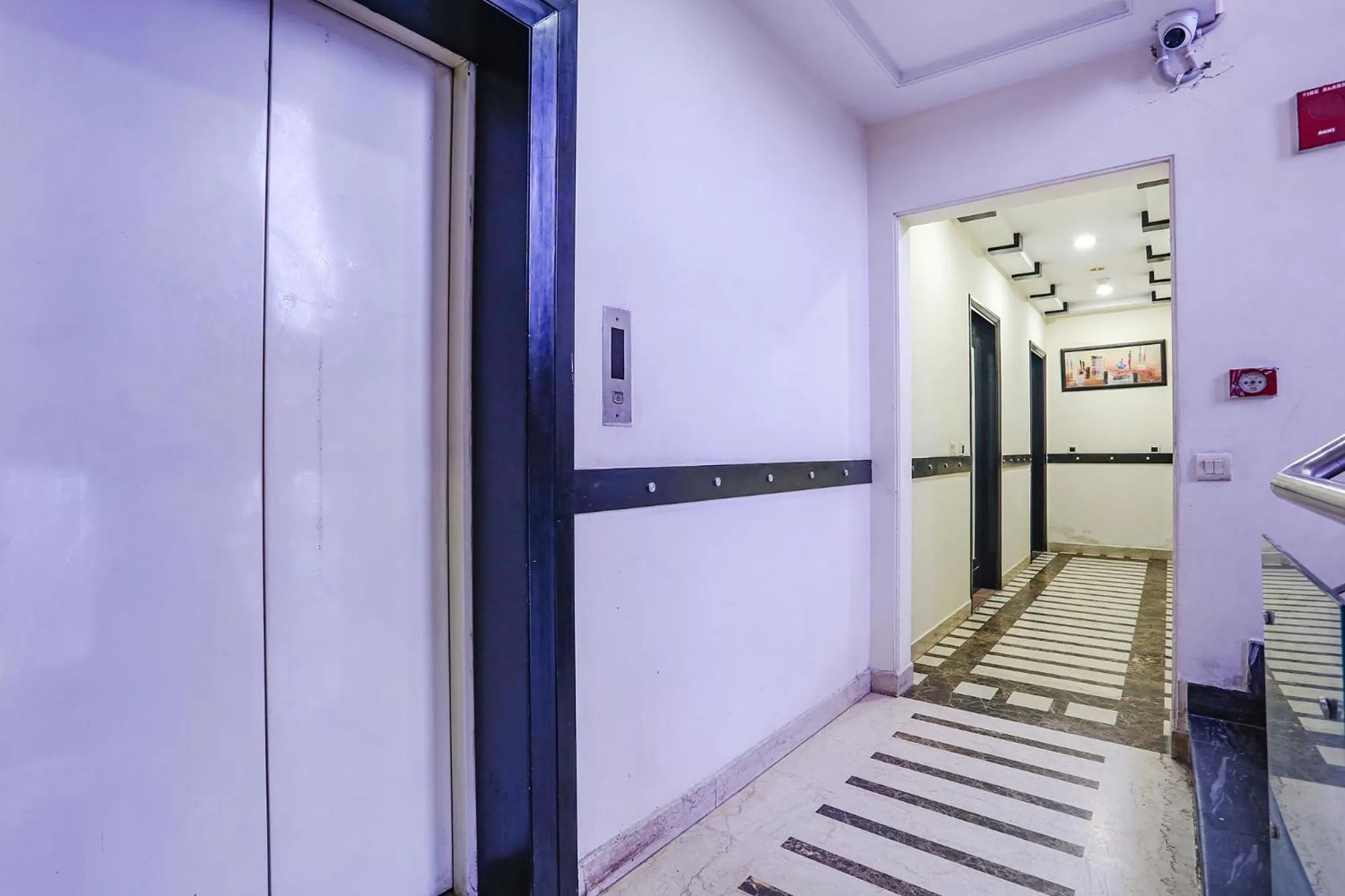 elevator in FabHotel Blue Moon Home Stay