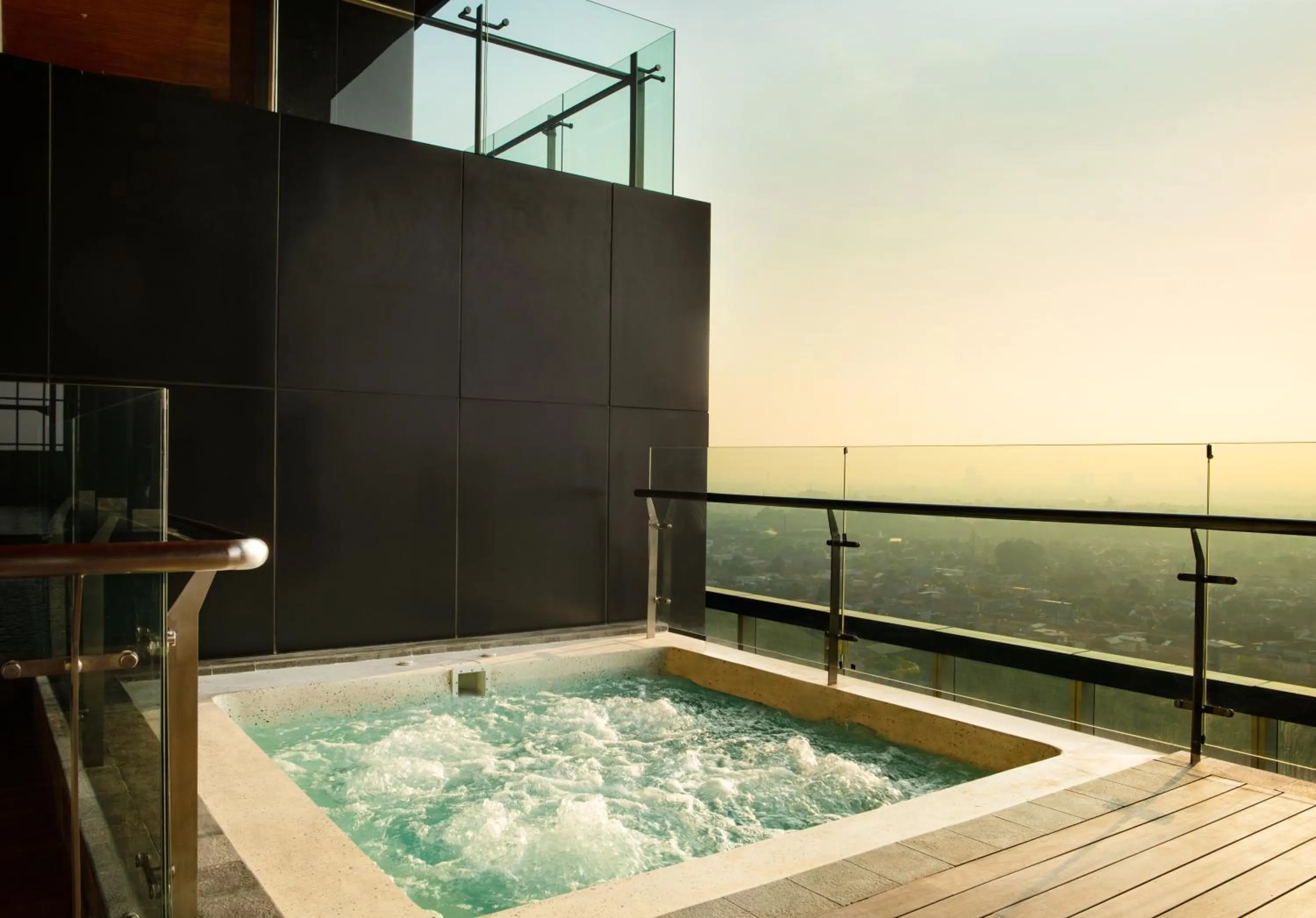 Hot Tub in Trembesi Hotel